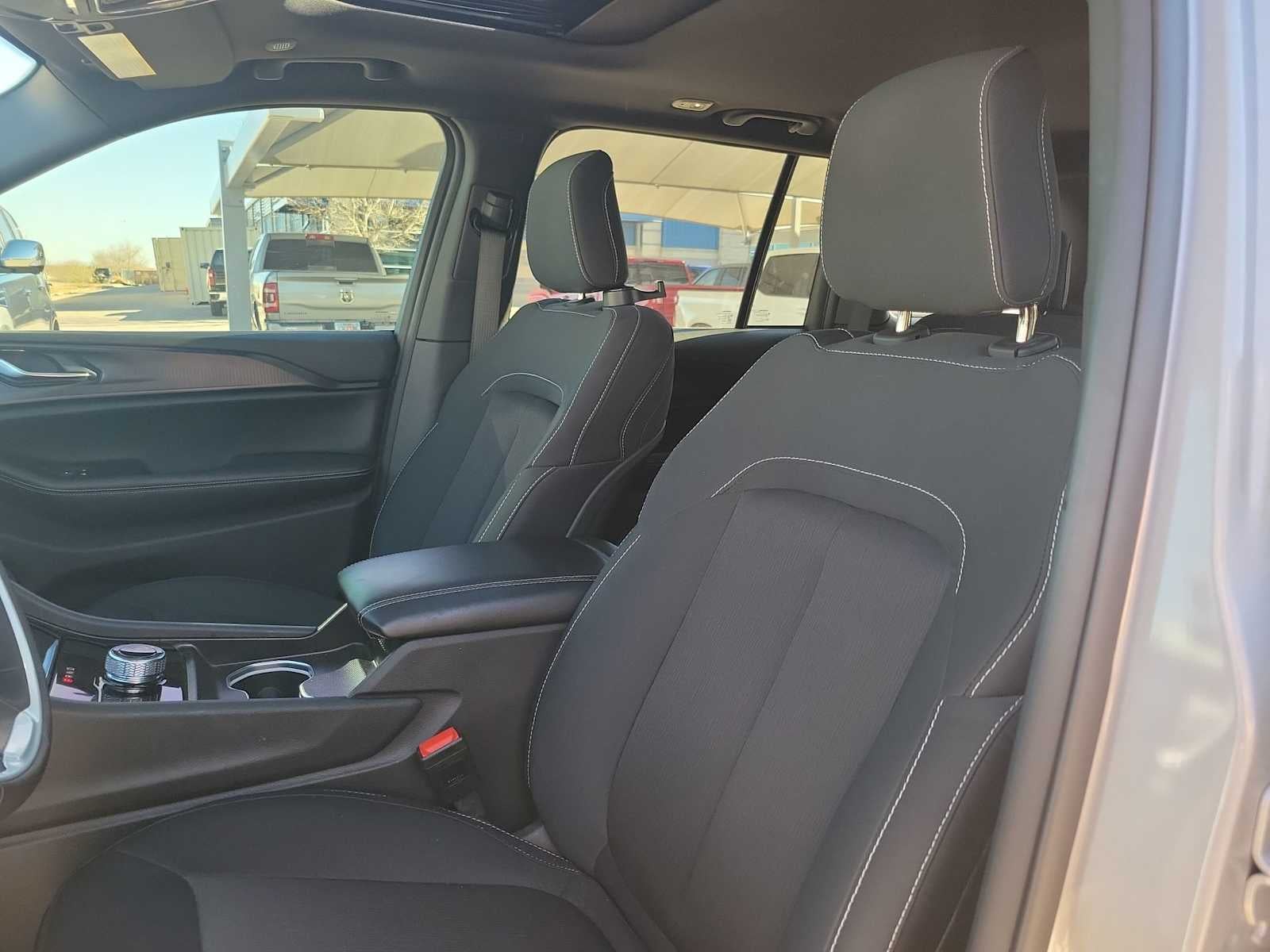 2024 Jeep Grand Cherokee Laredo X