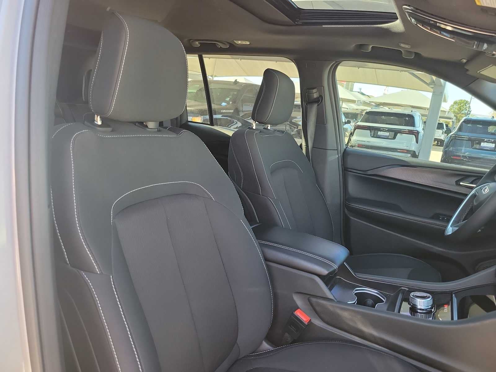 2024 Jeep Grand Cherokee Laredo X