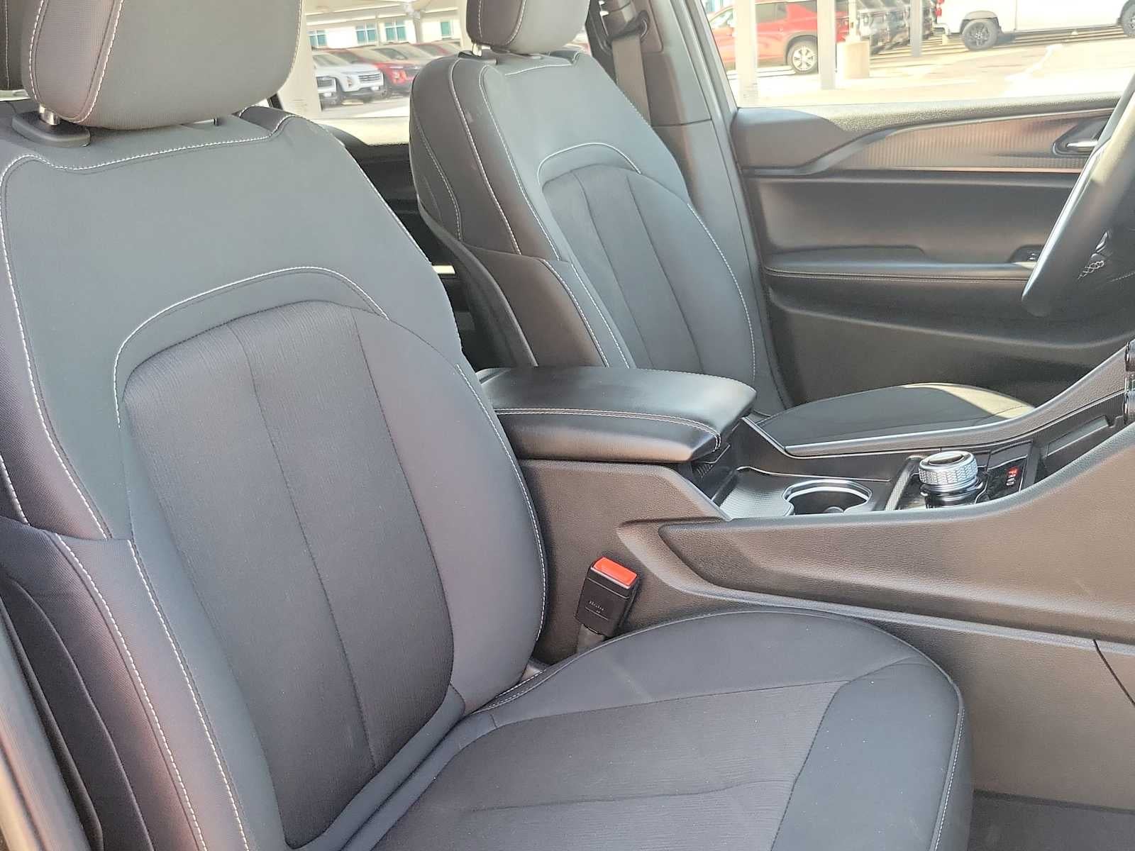 2025 Jeep Grand Cherokee L Laredo X