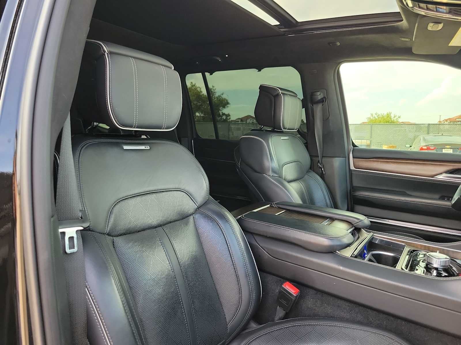 2023 Jeep Grand Wagoneer Series II