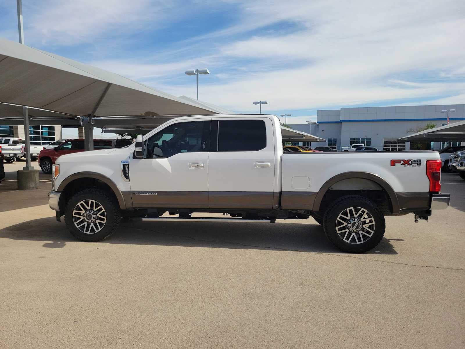 2017 Ford Super Duty F-250 SRW Lariat