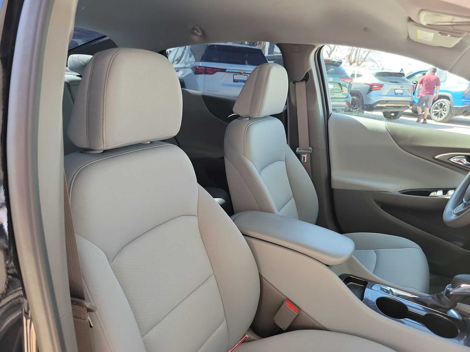 2025 Chevrolet Malibu LS