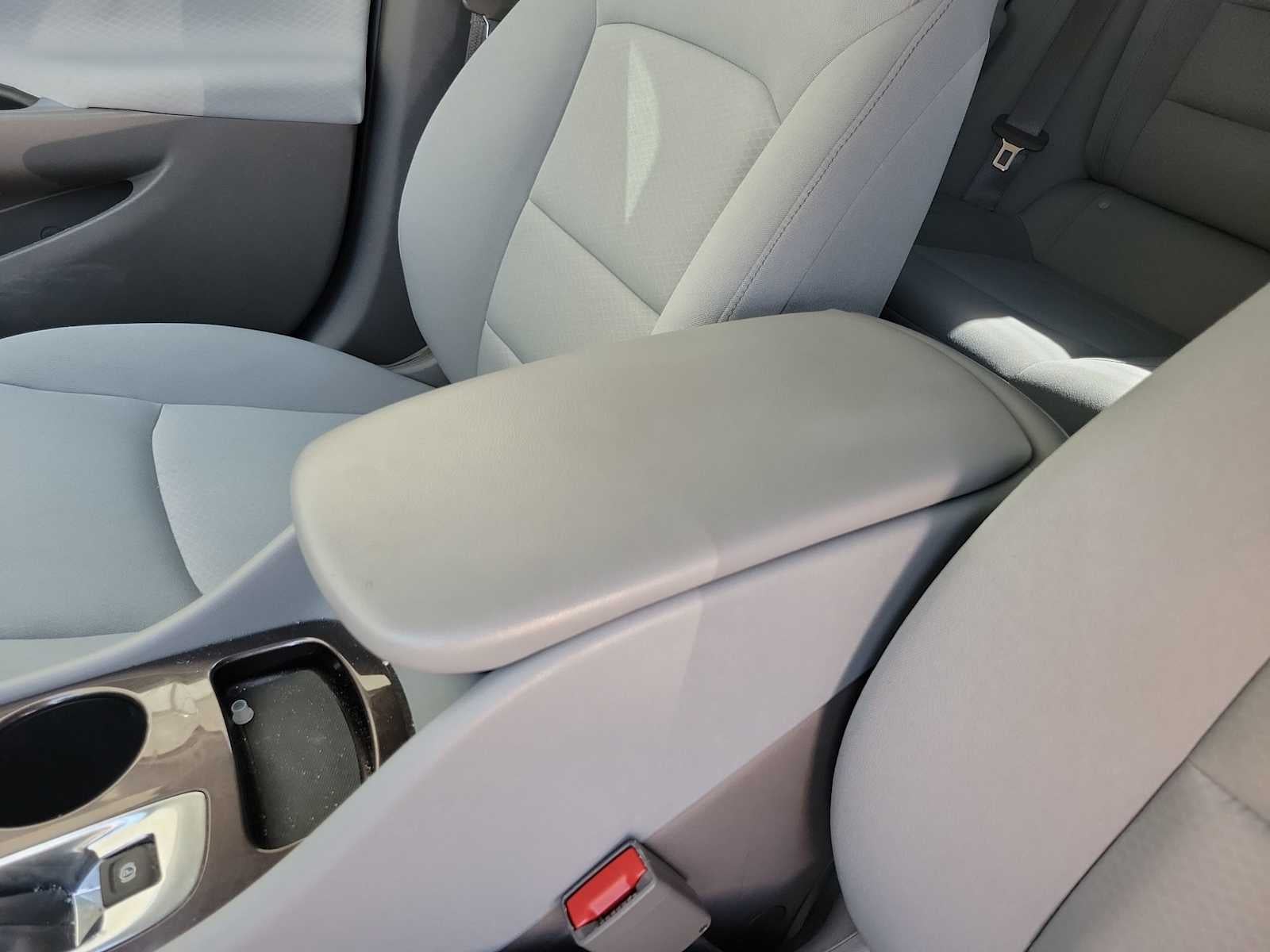 2025 Chevrolet Malibu LS