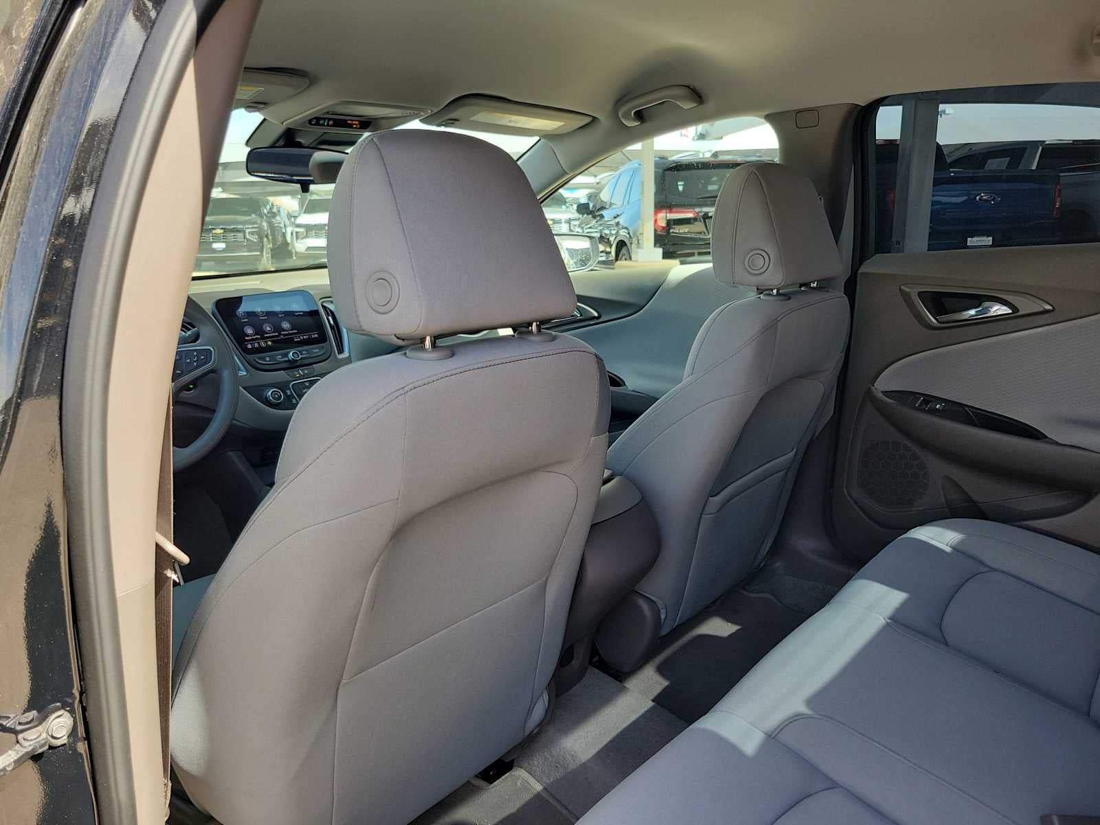 2025 Chevrolet Malibu LS