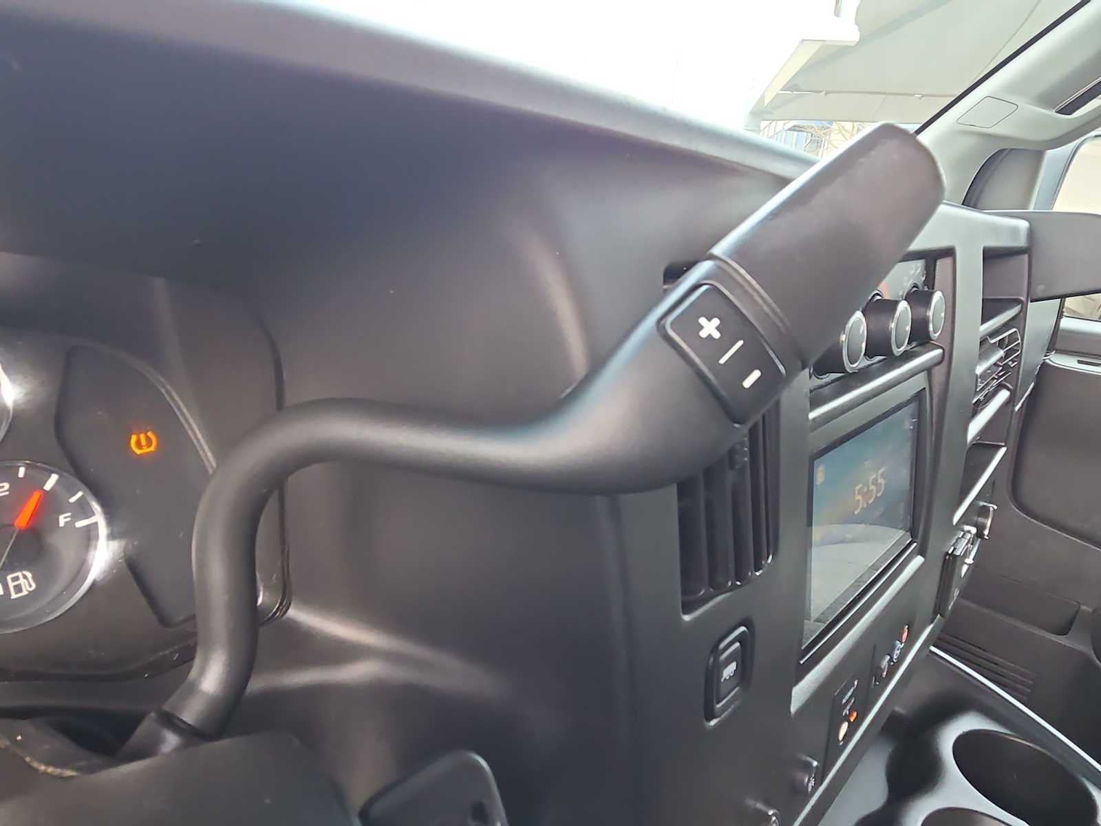 2017 Chevrolet Express Passenger 3500 LT