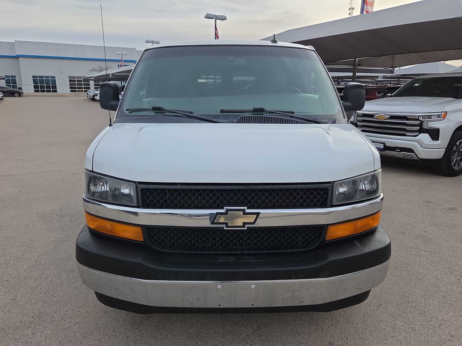 2017 Chevrolet Express Passenger 3500 LT