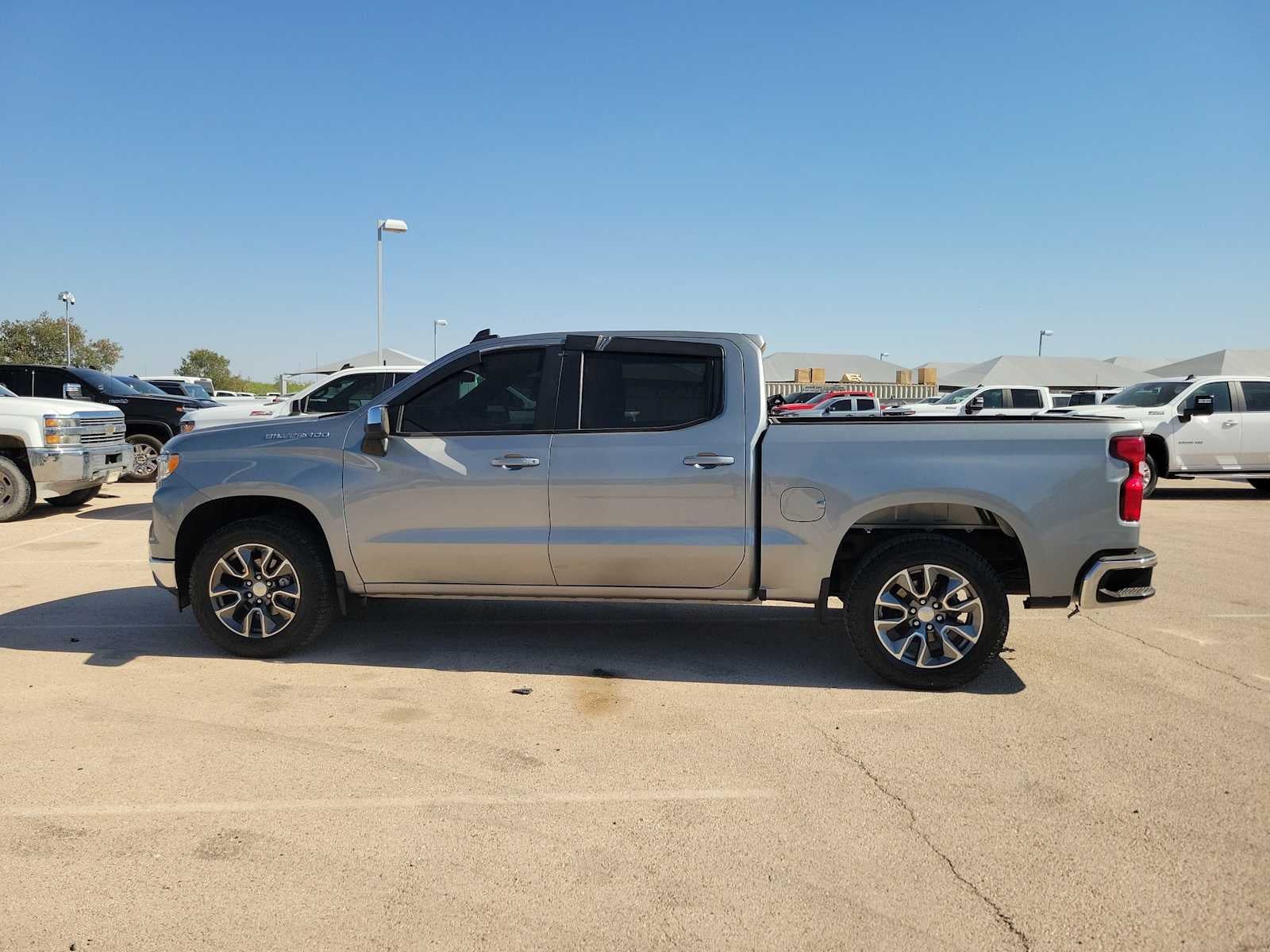2023 Chevrolet Silverado 1500 LT (2FL)