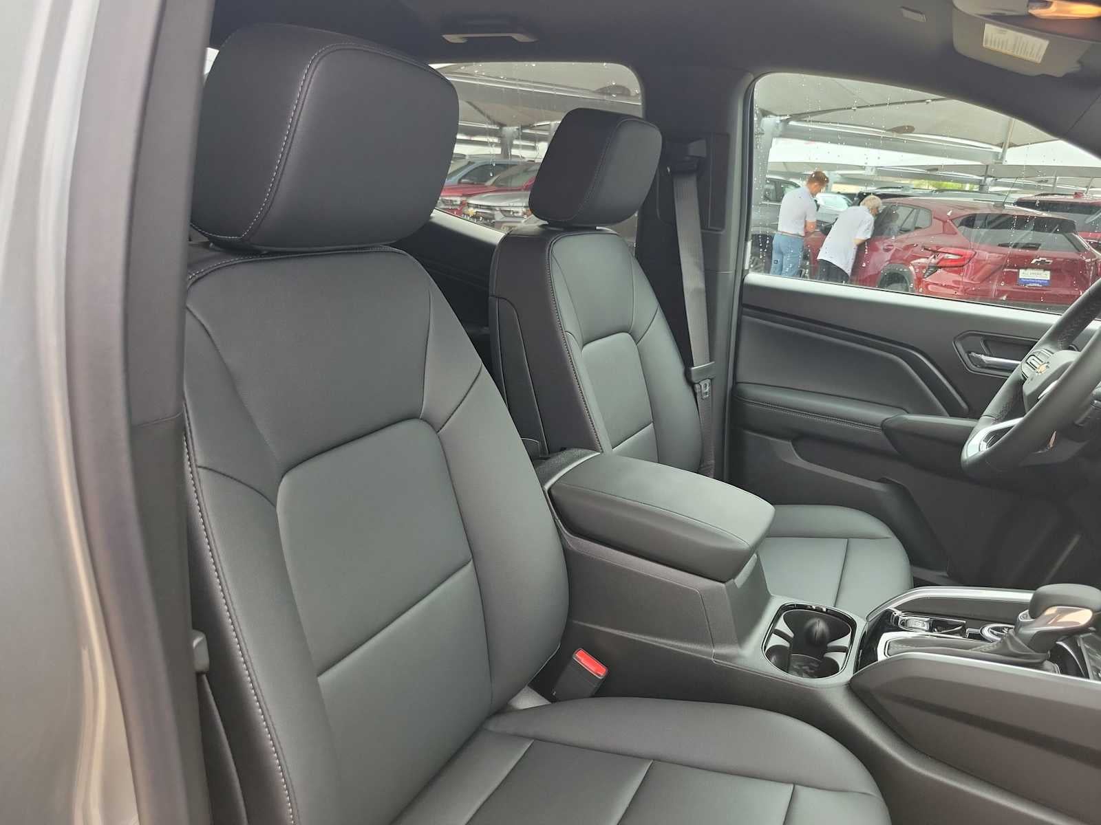 2025 Chevrolet Colorado WT/LT