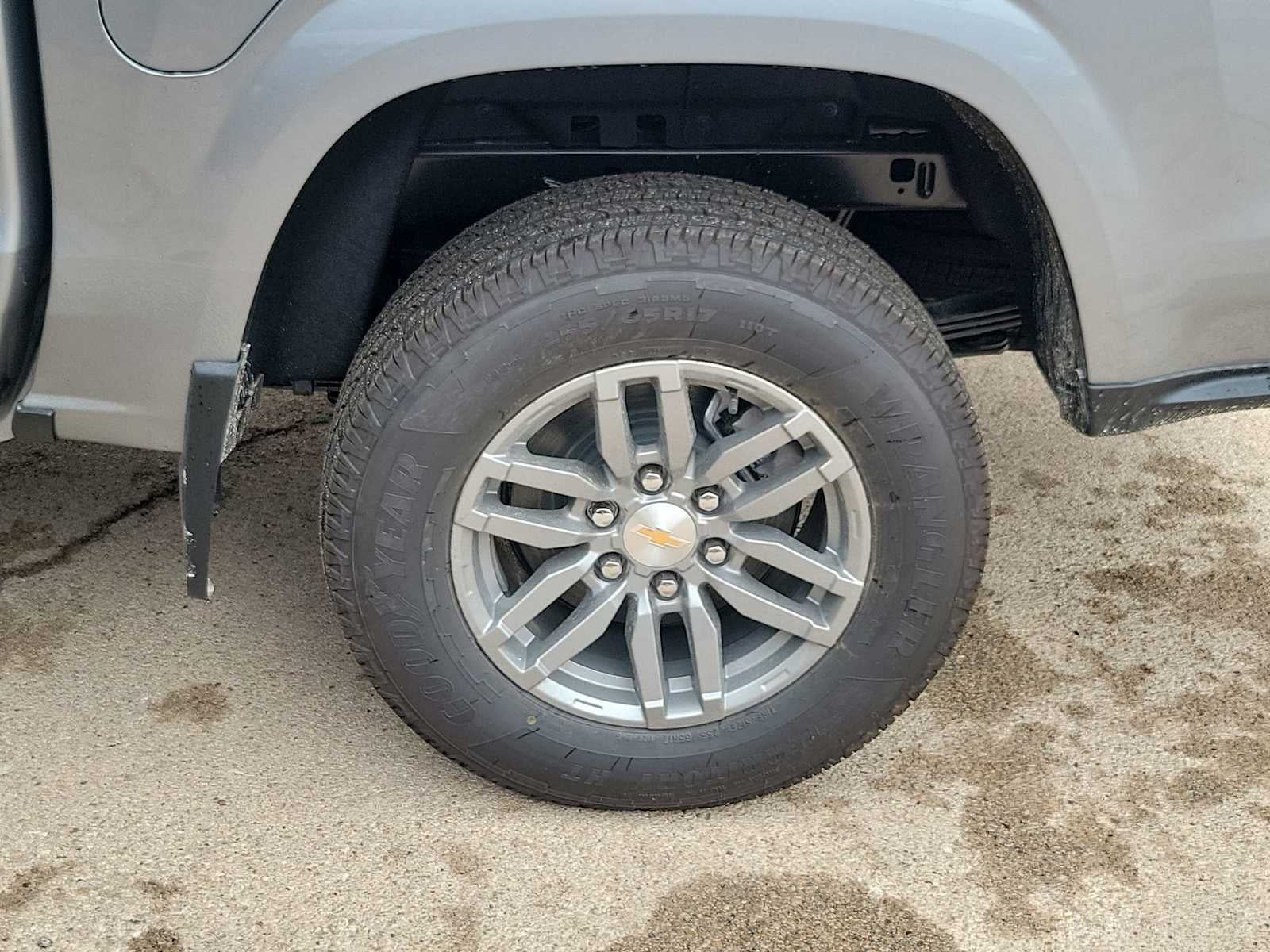 2025 Chevrolet Colorado WT/LT