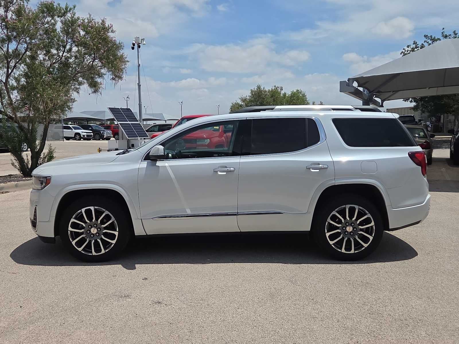 2022 GMC Acadia Denali