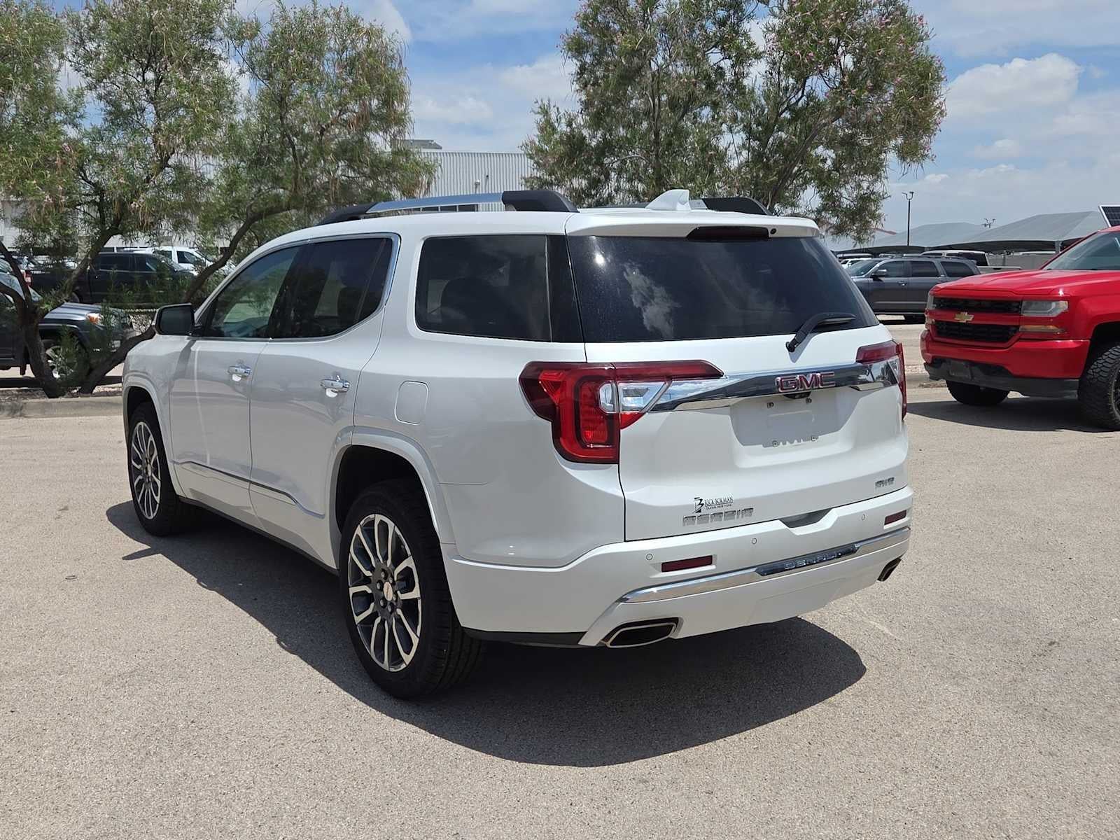 2022 GMC Acadia Denali