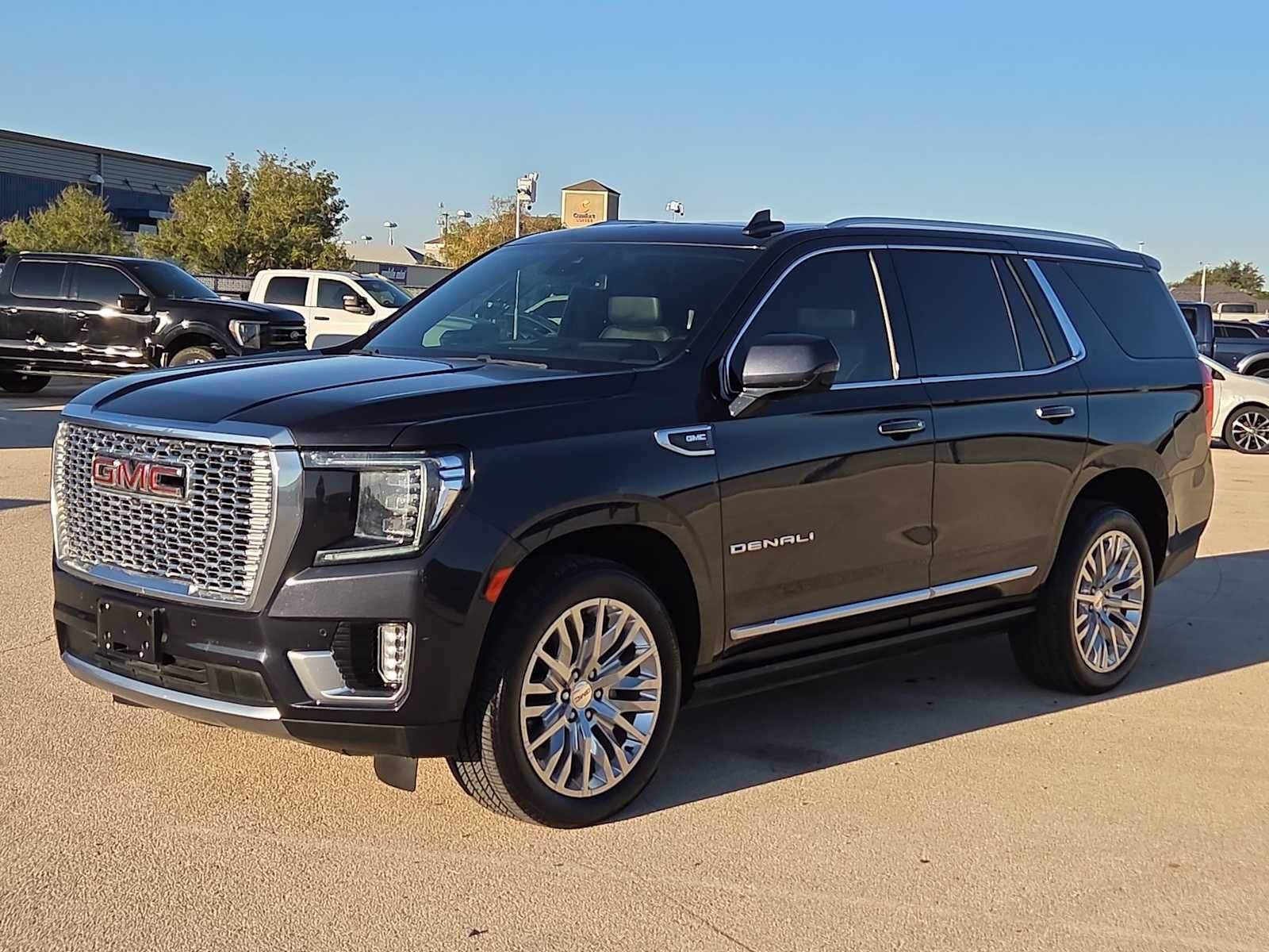 2023 GMC Yukon Denali
