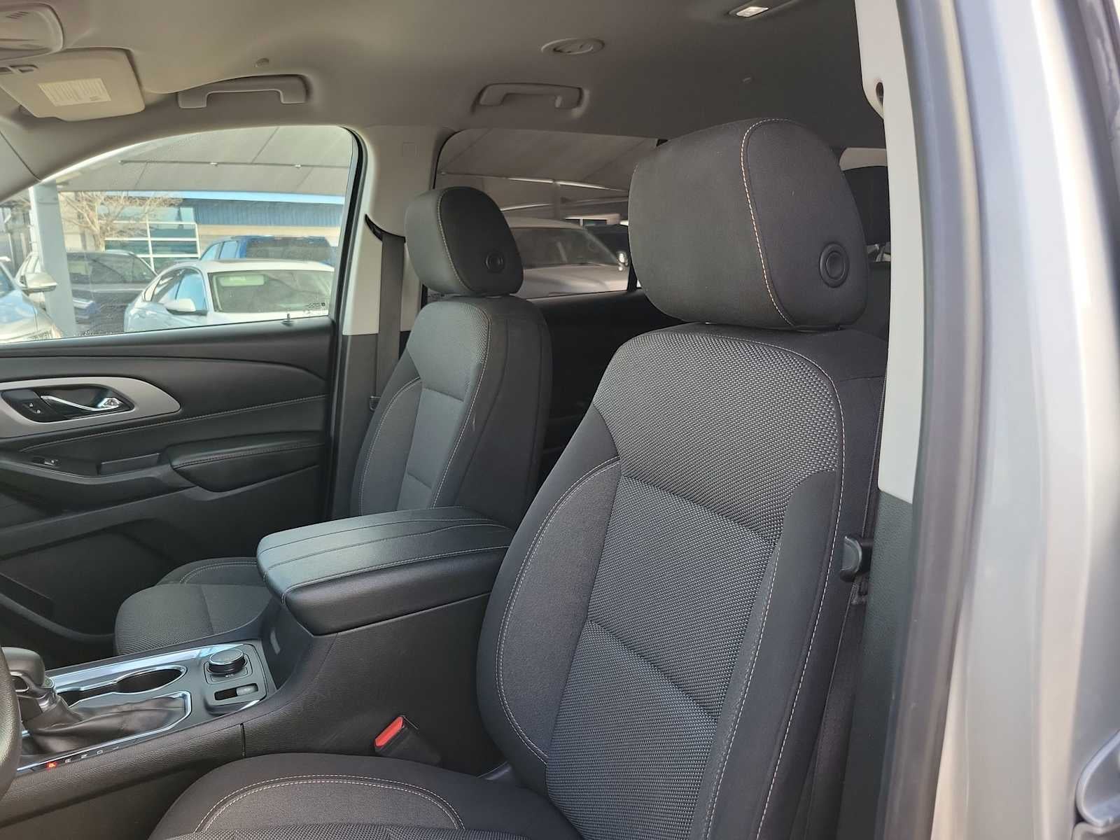 2021 Chevrolet Traverse LS