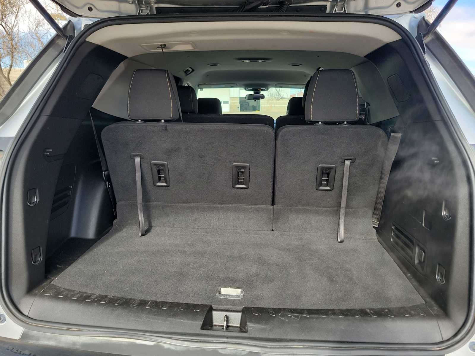 2021 Chevrolet Traverse LS