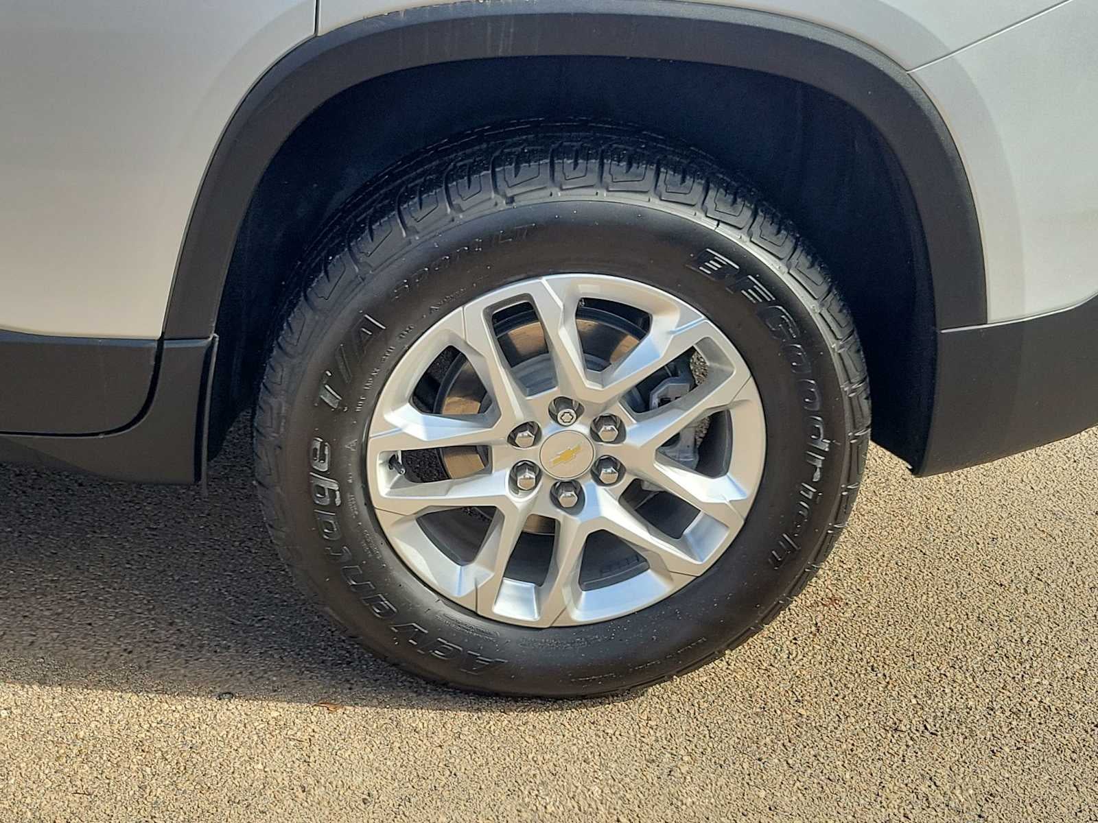 2021 Chevrolet Traverse LS