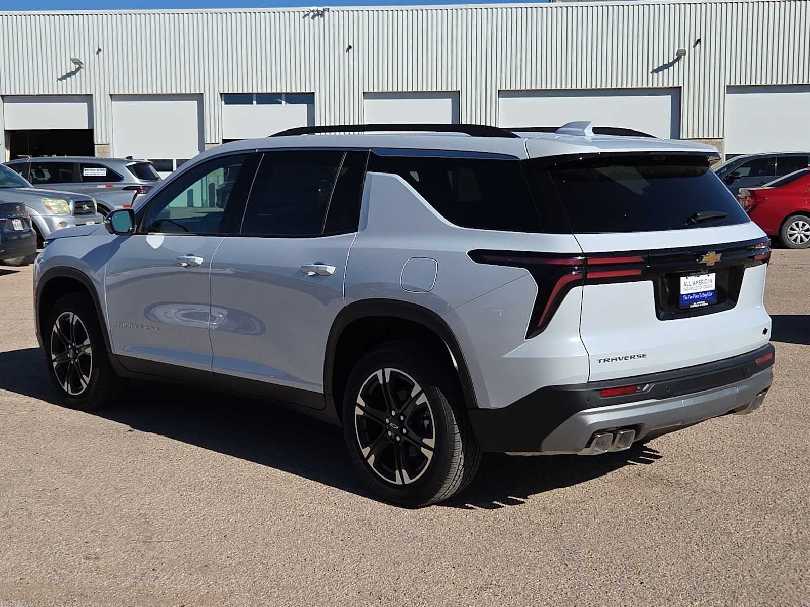 2027 Chevrolet Traverse LT