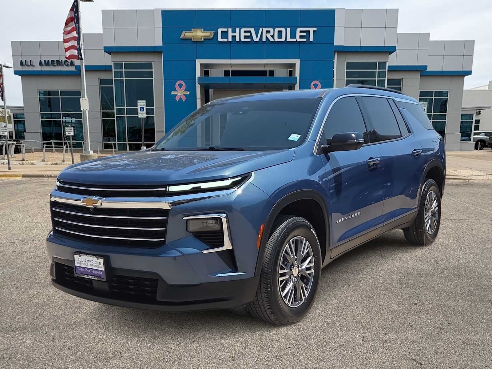 2024 Chevrolet Traverse LT