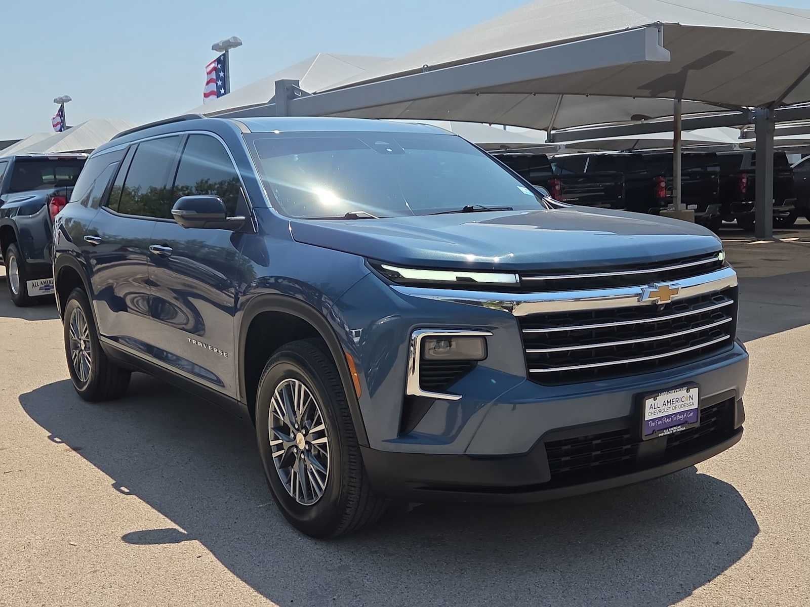 2024 Chevrolet Traverse LT