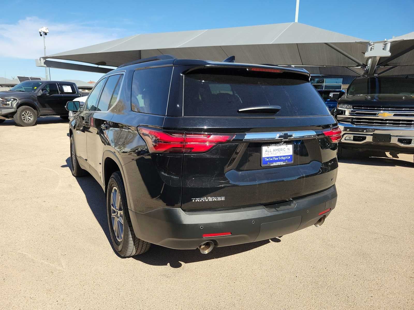 2022 Chevrolet Traverse LT Cloth