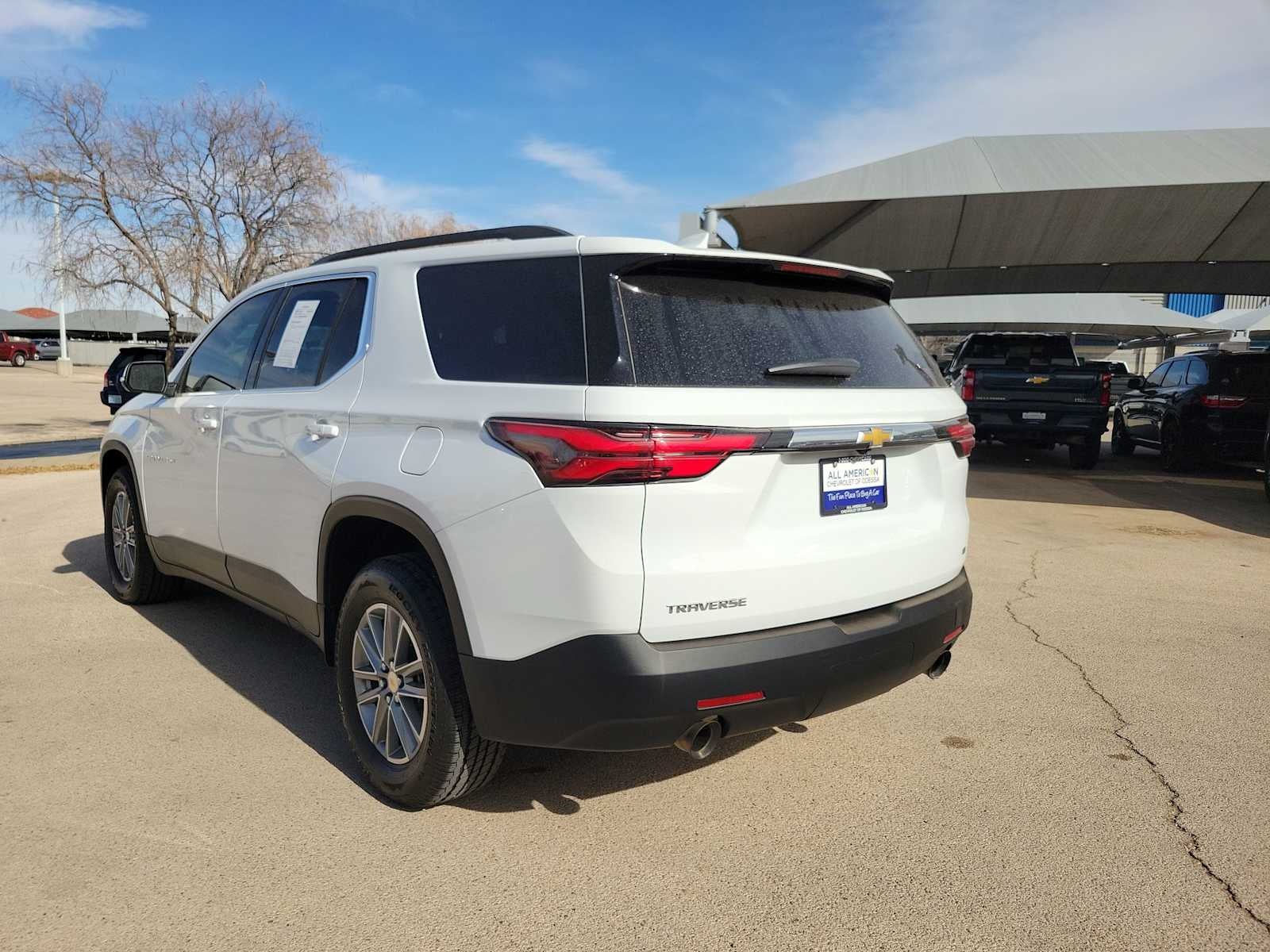 2023 Chevrolet Traverse LT Cloth