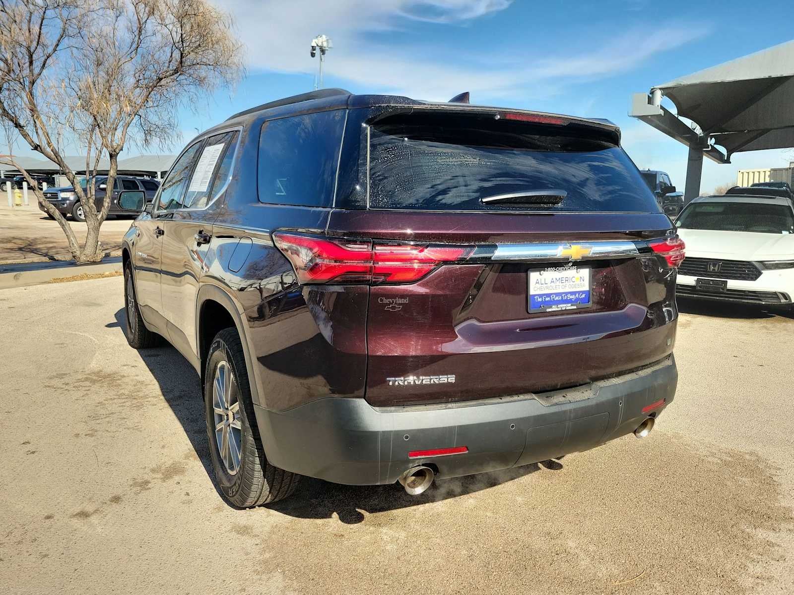 2023 Chevrolet Traverse LT Leather