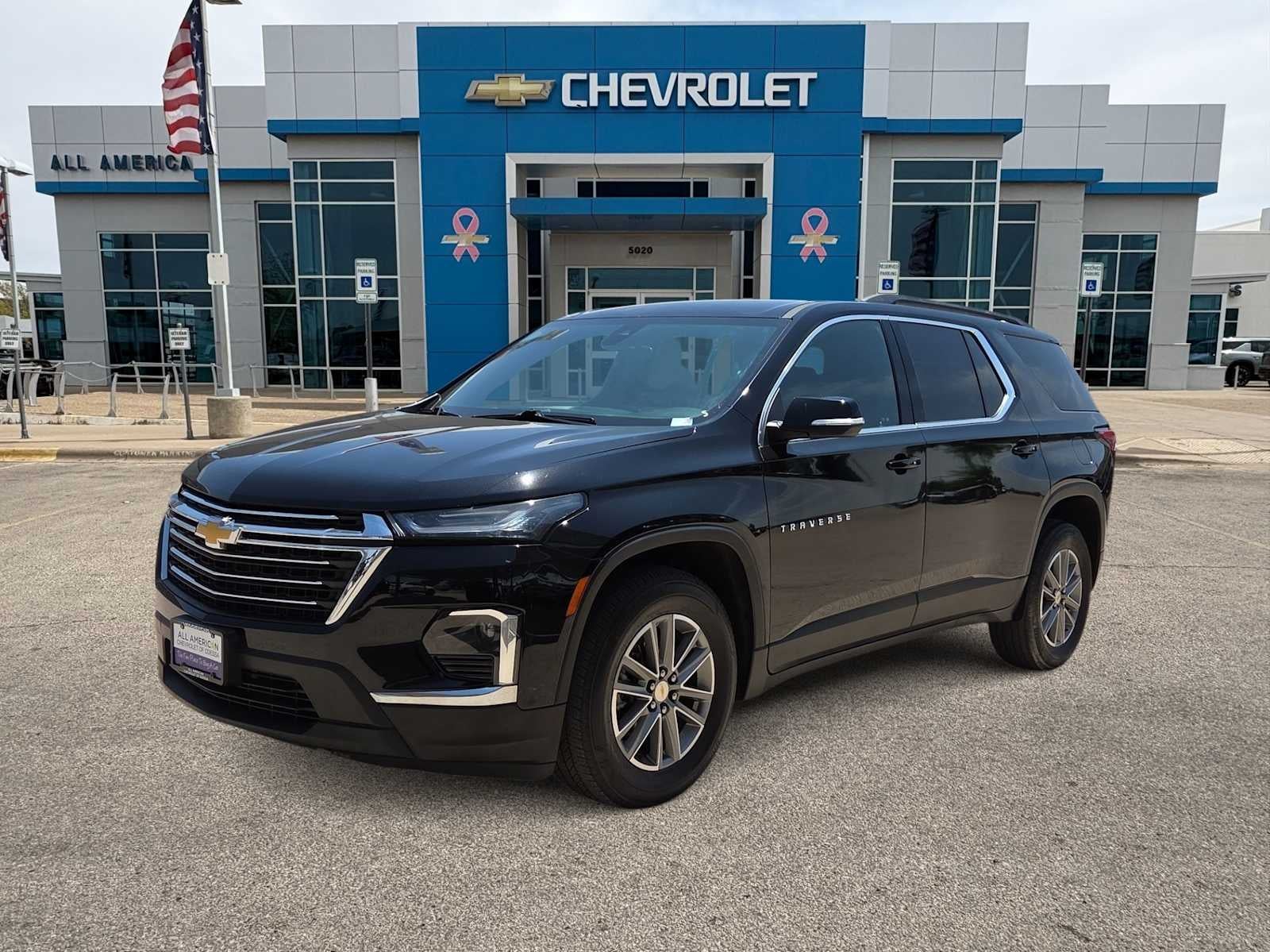 2023 Chevrolet Traverse LT Leather