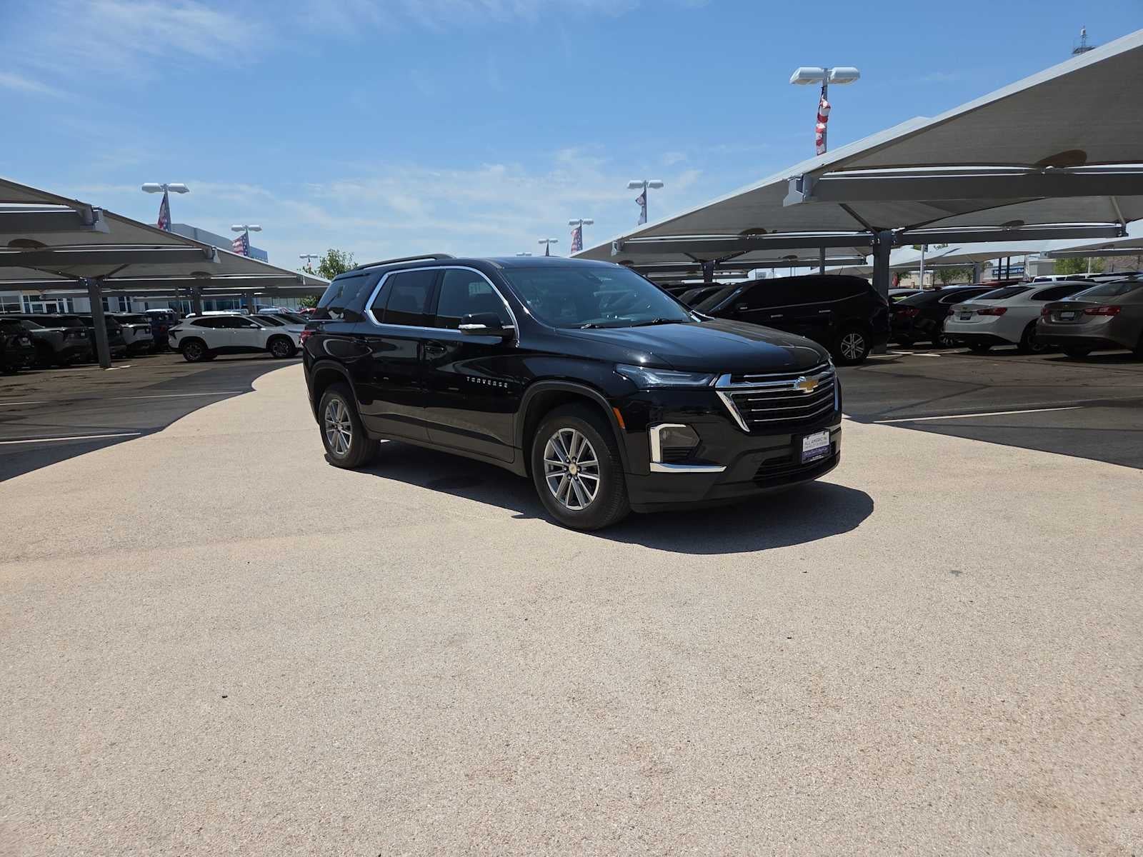 2023 Chevrolet Traverse LT Leather