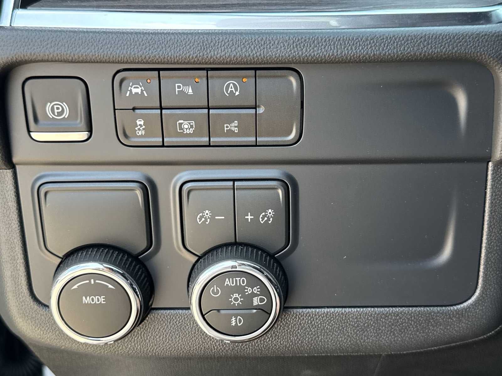 2026 Chevrolet Tahoe LT - Photo 23