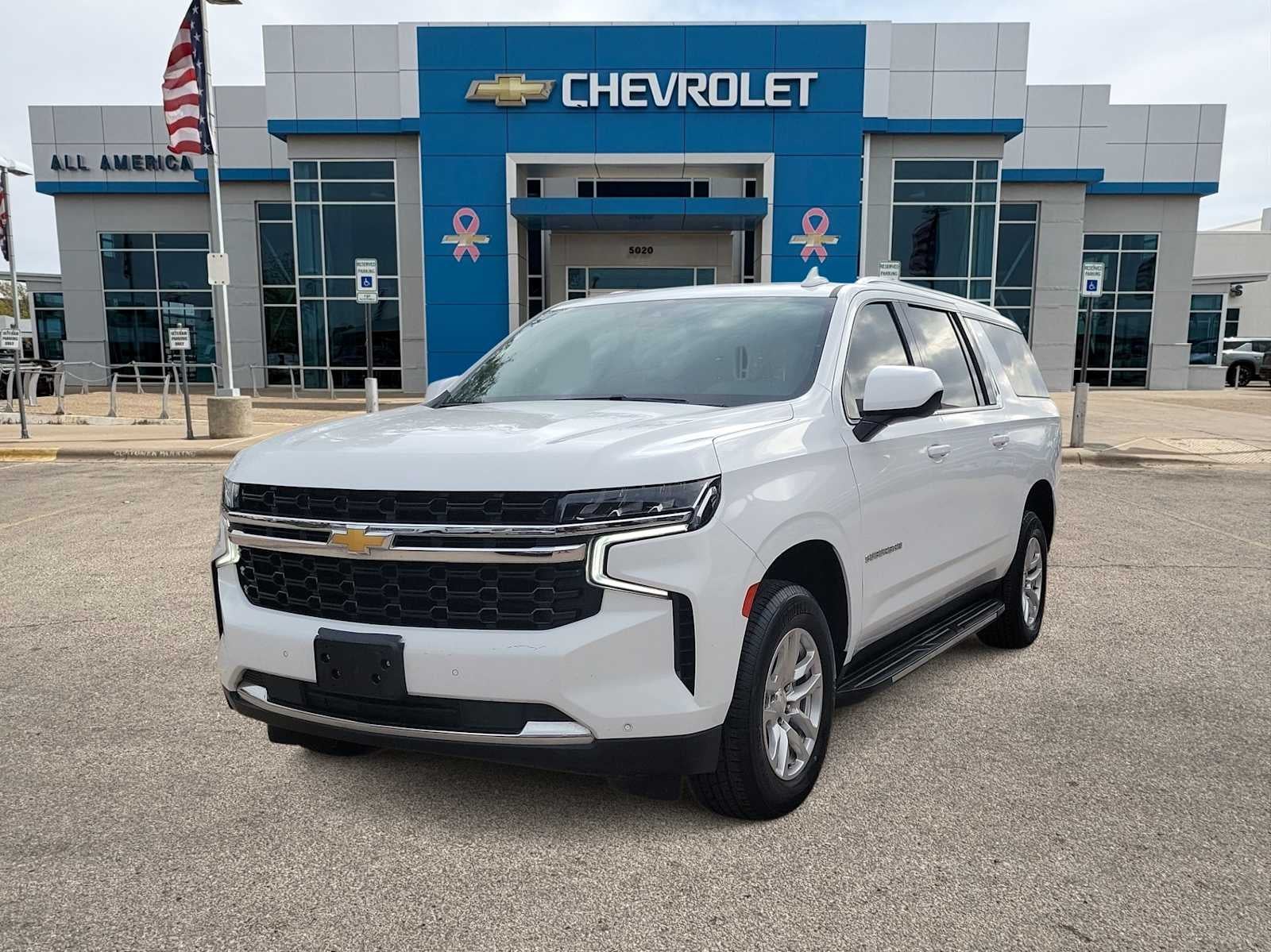 2022 Chevrolet Suburban LS