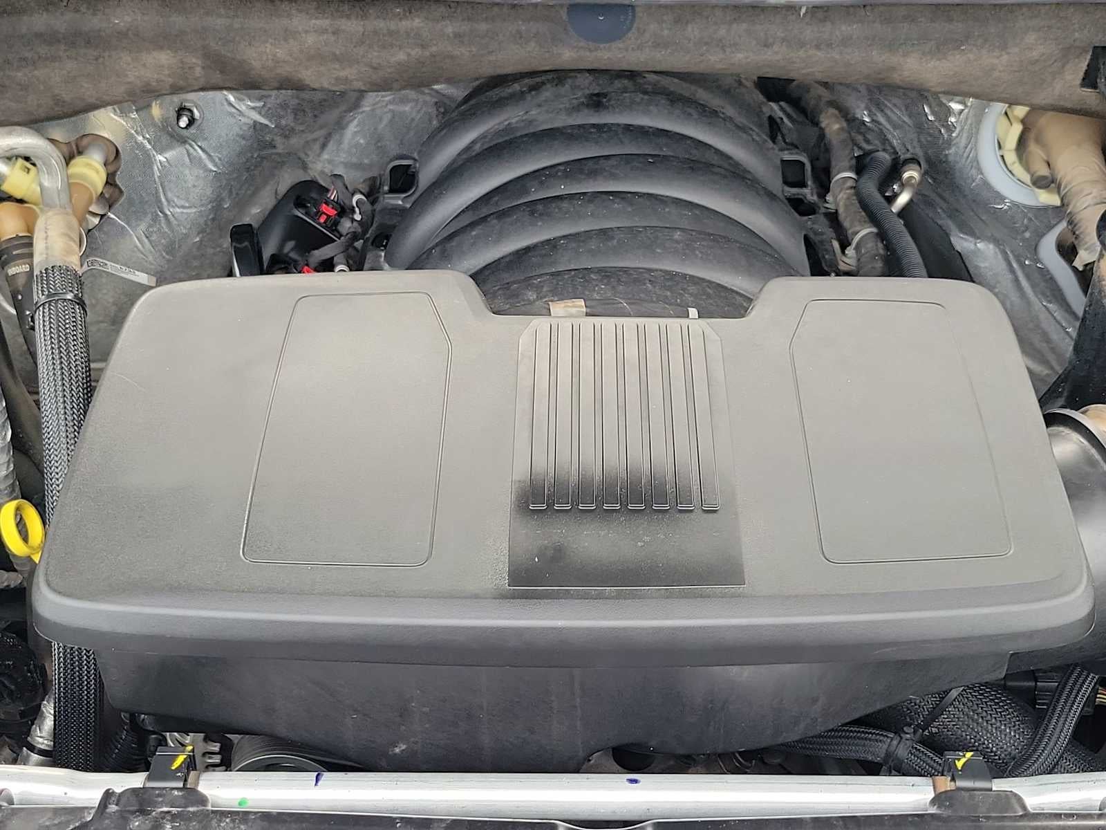 2022 Chevrolet Suburban LS