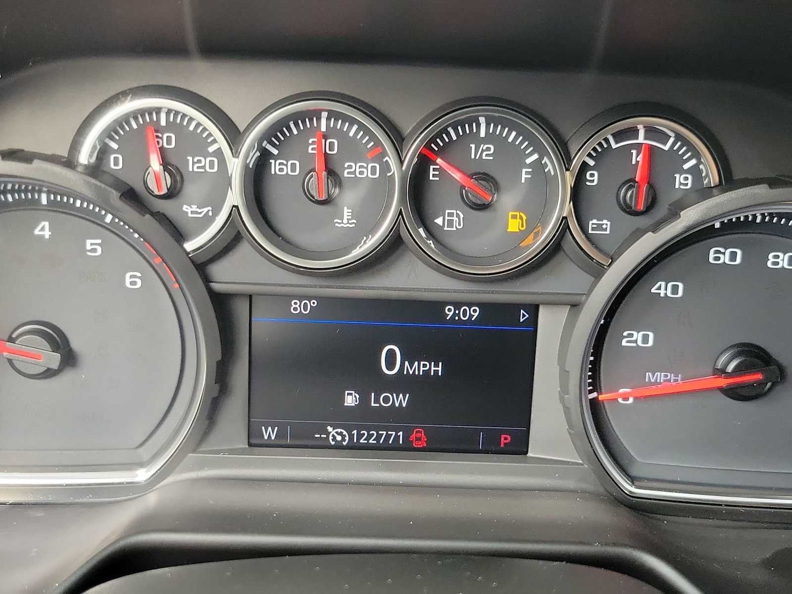 2022 Chevrolet Suburban LS