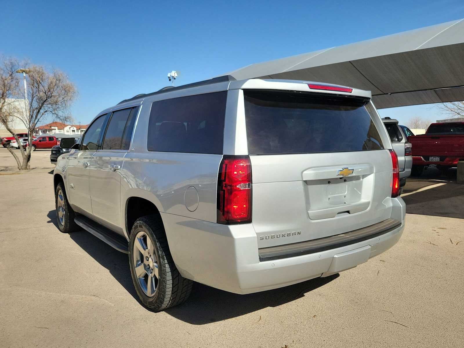 2019 Chevrolet Suburban LT