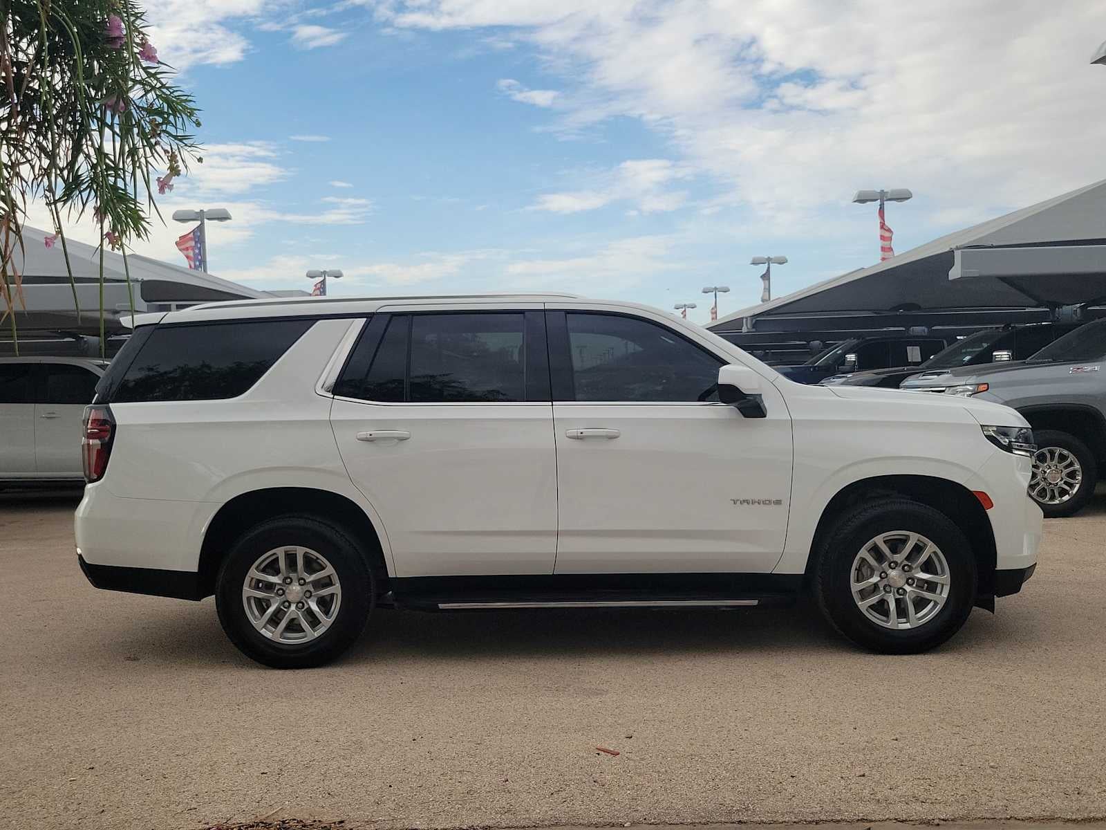 2023 Chevrolet Tahoe LS