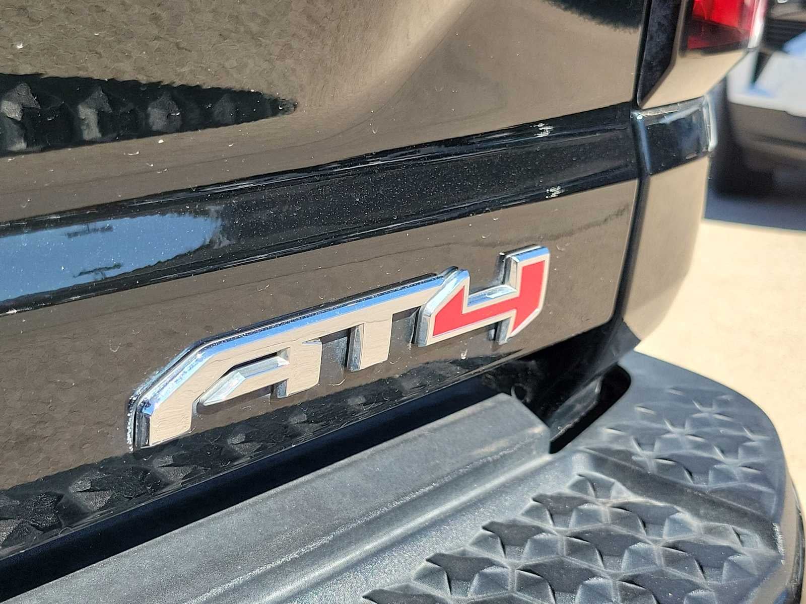 2023 GMC Canyon AT4