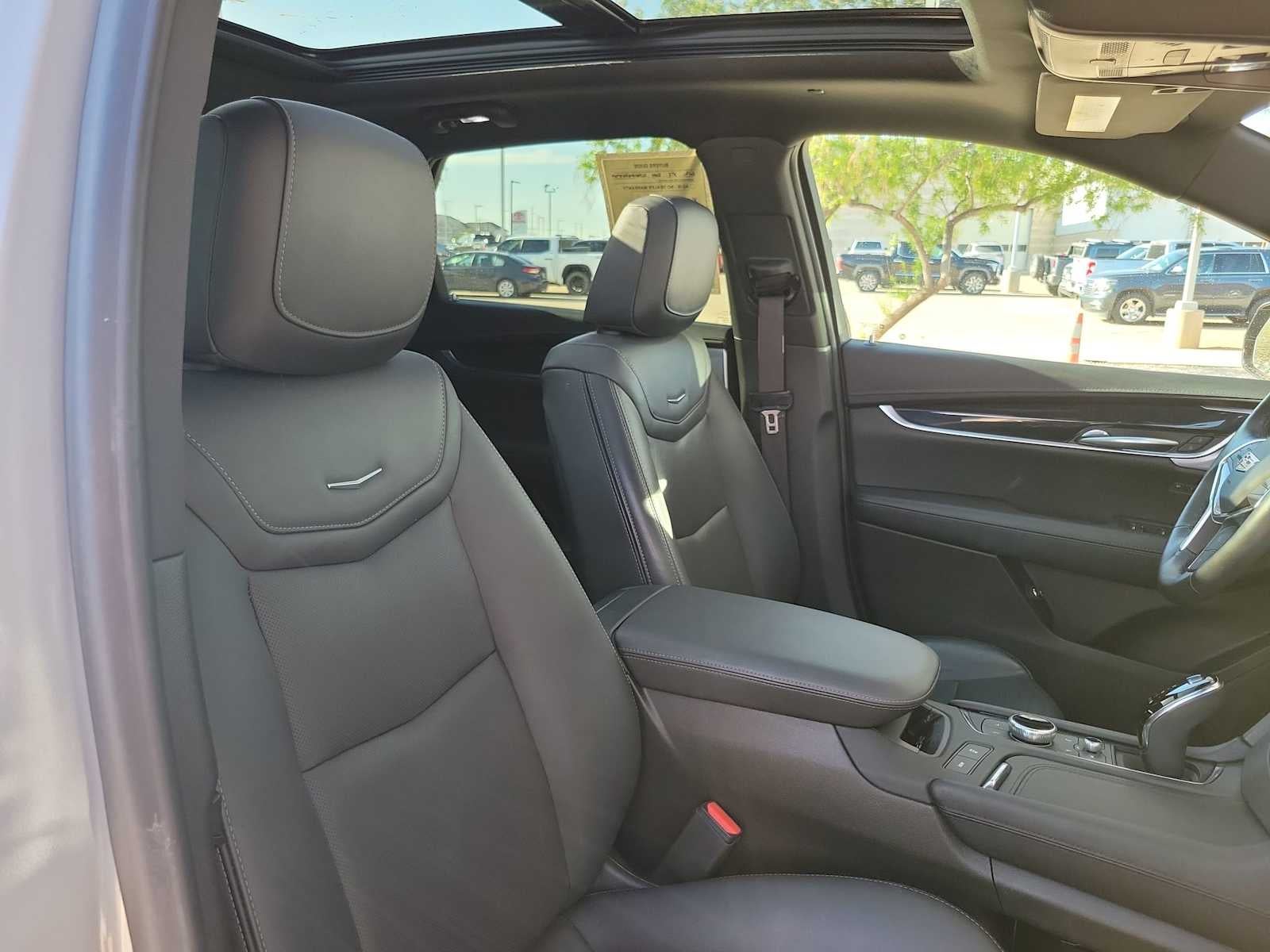 2024 Cadillac XT5 Premium Luxury