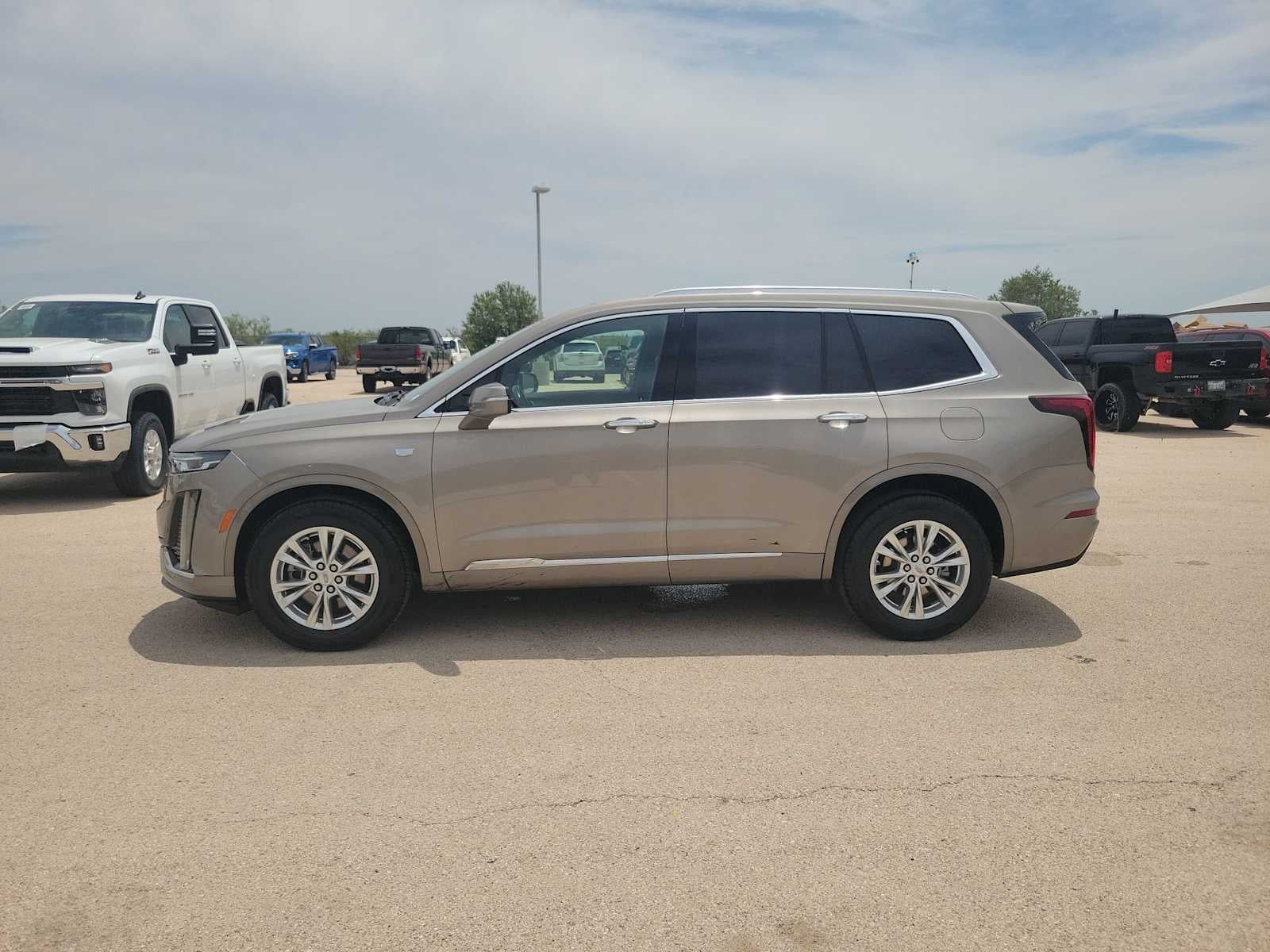 2023 Cadillac XT6 Luxury