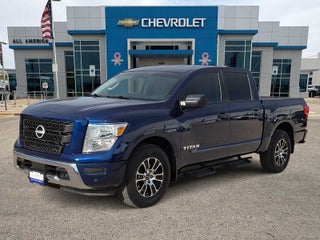 2023 Nissan Titan SV