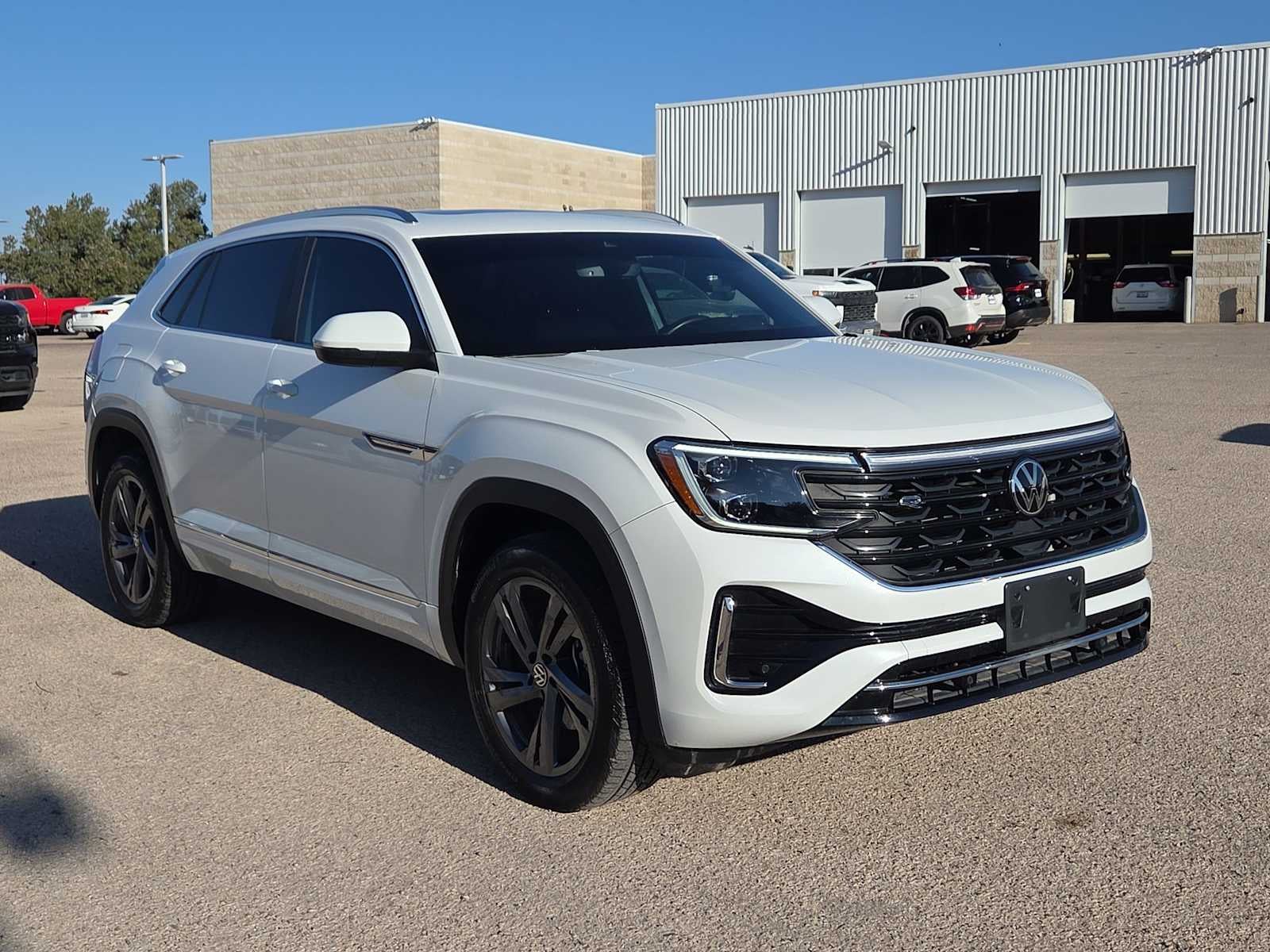 2024 Volkswagen Atlas Cross Sport 2.0T SEL R-Line