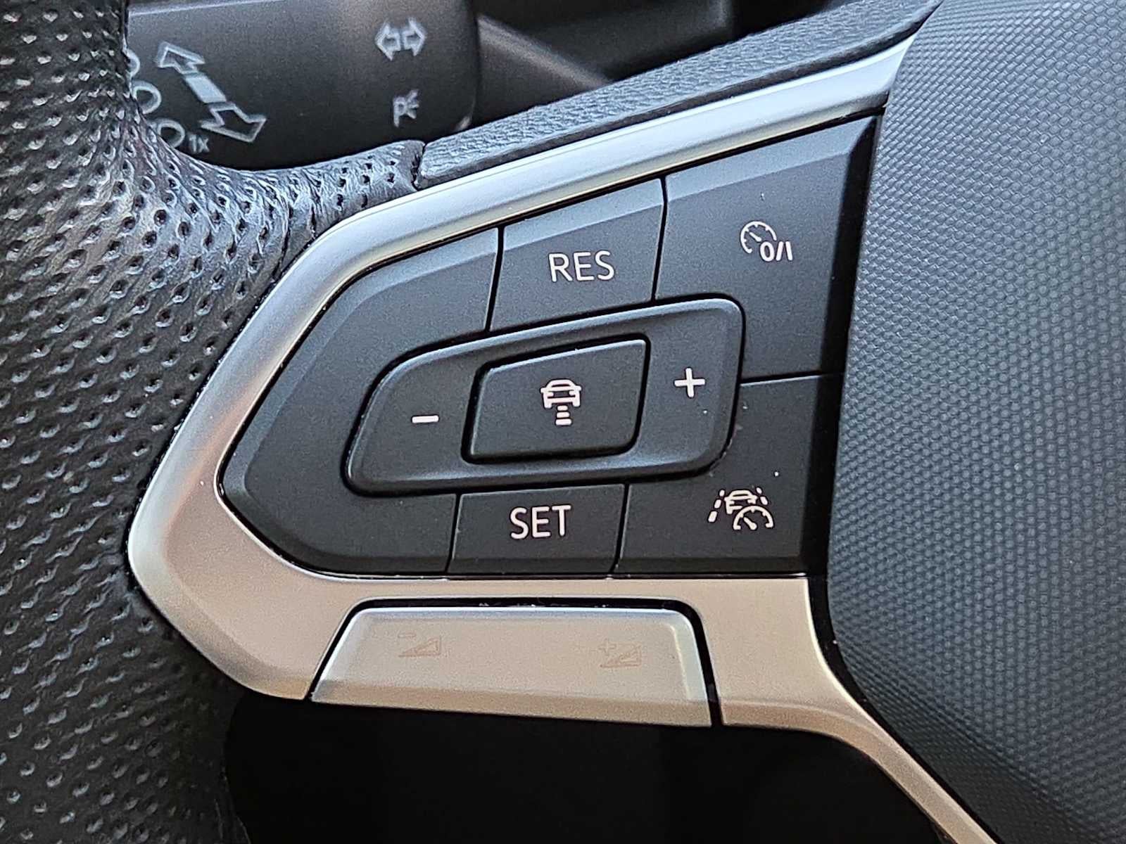 2023 Volkswagen Atlas Cross Sport 3.6L V6 SEL