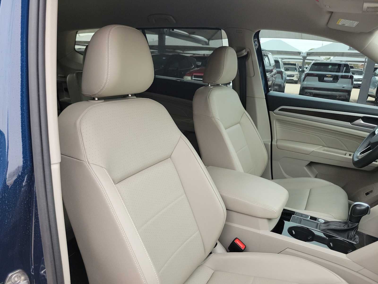 2023 Volkswagen Atlas 2.0T SE w/Technology