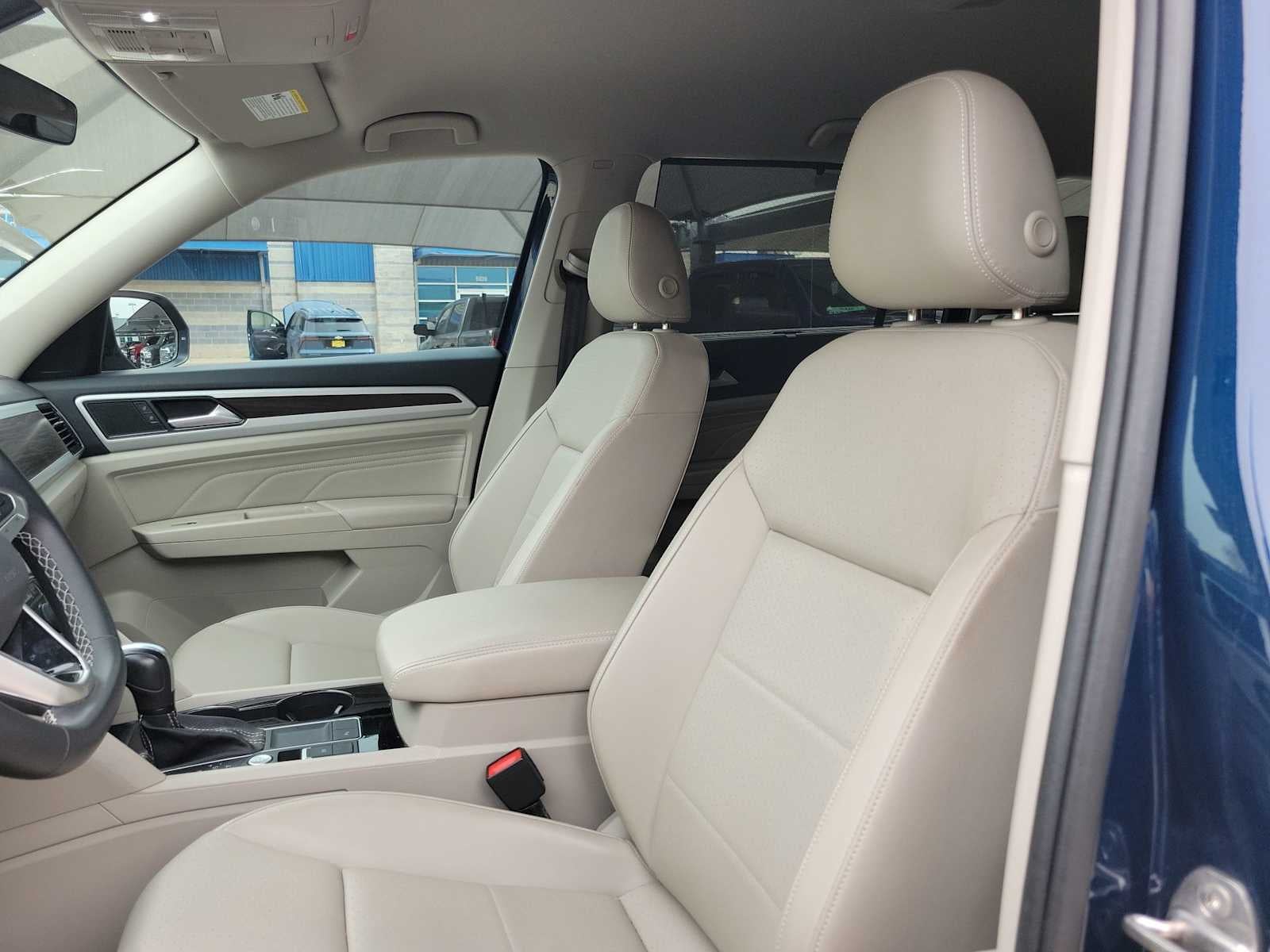 2023 Volkswagen Atlas 2.0T SE w/Technology