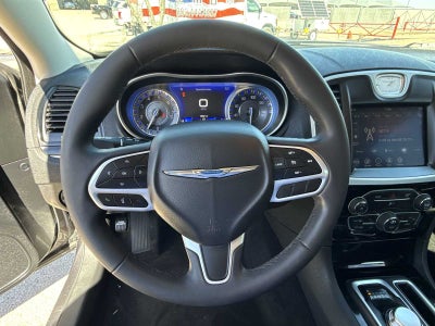 2023 Chrysler 300 Touring