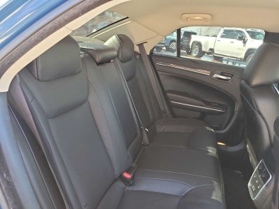 2022 Chrysler 300 Touring L