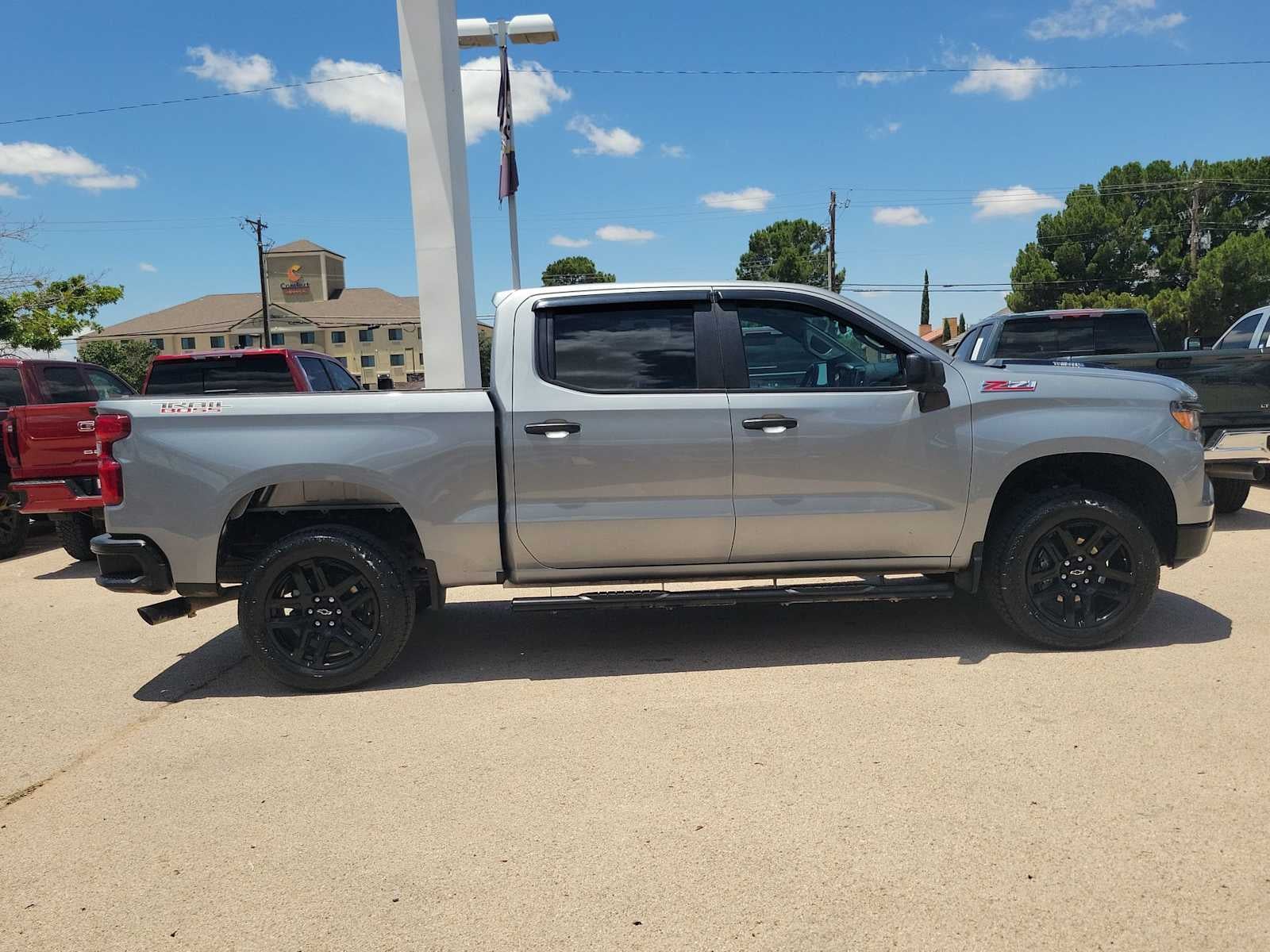2025 Chevrolet Silverado 1500 Custom Trail Boss