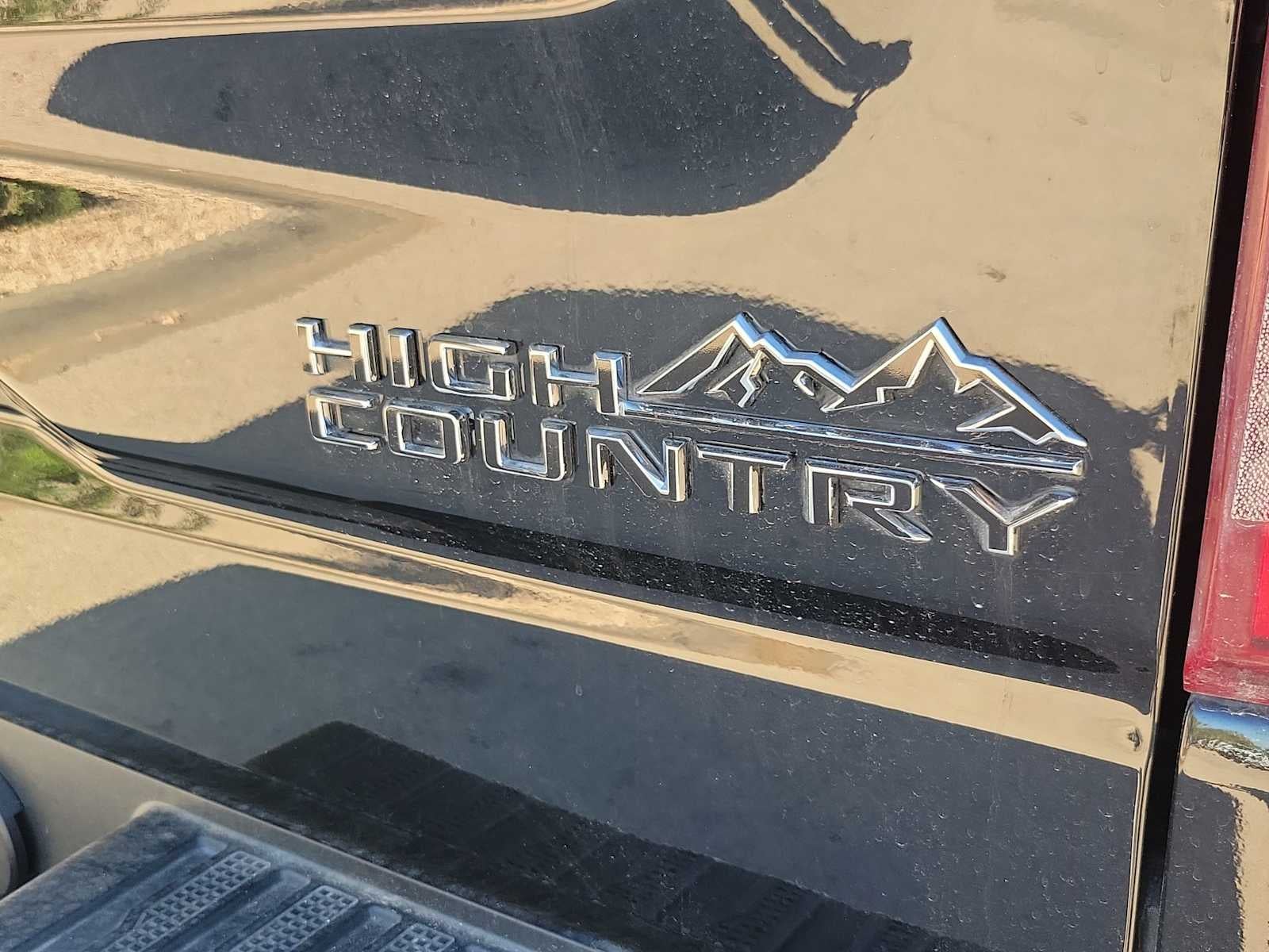 2022 Chevrolet Silverado 1500 LTD High Country