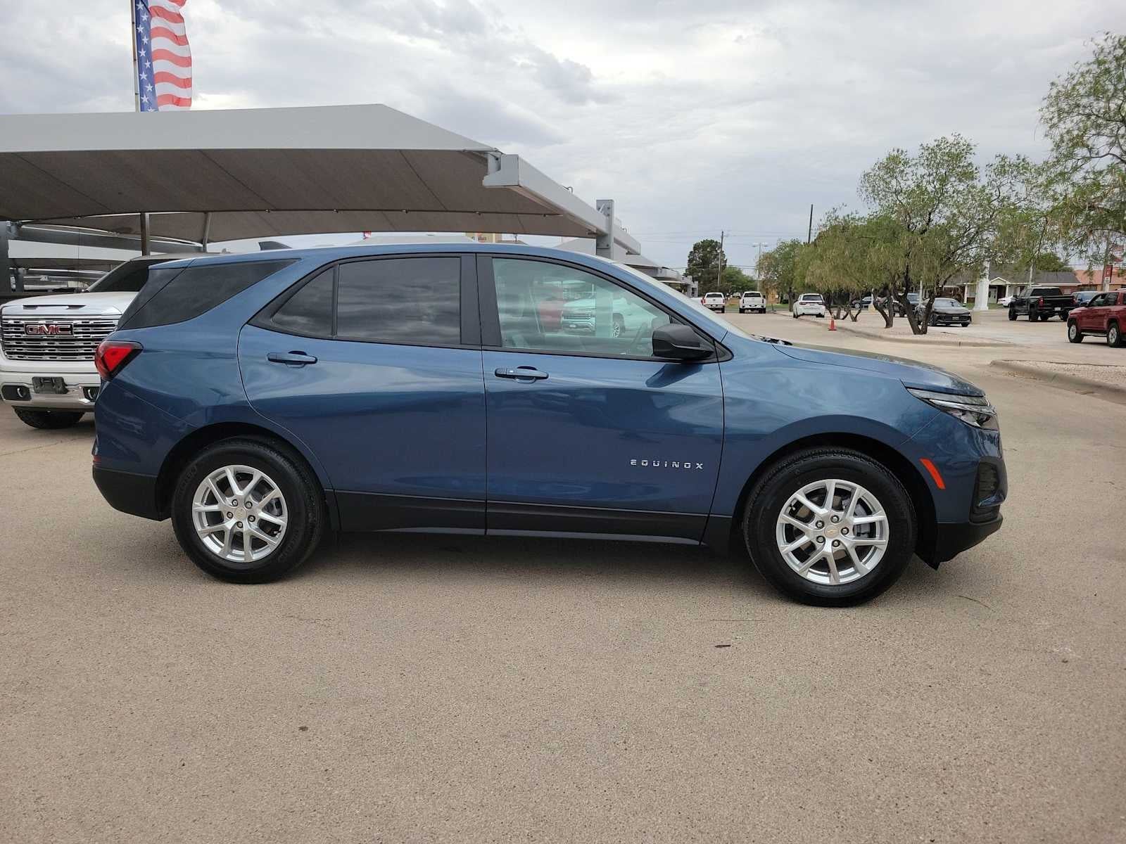 2024 Chevrolet Equinox LS