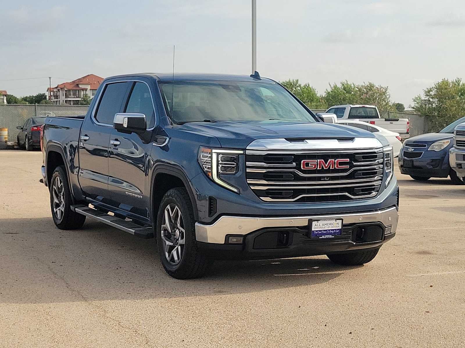 2024 GMC Sierra 1500 SLT