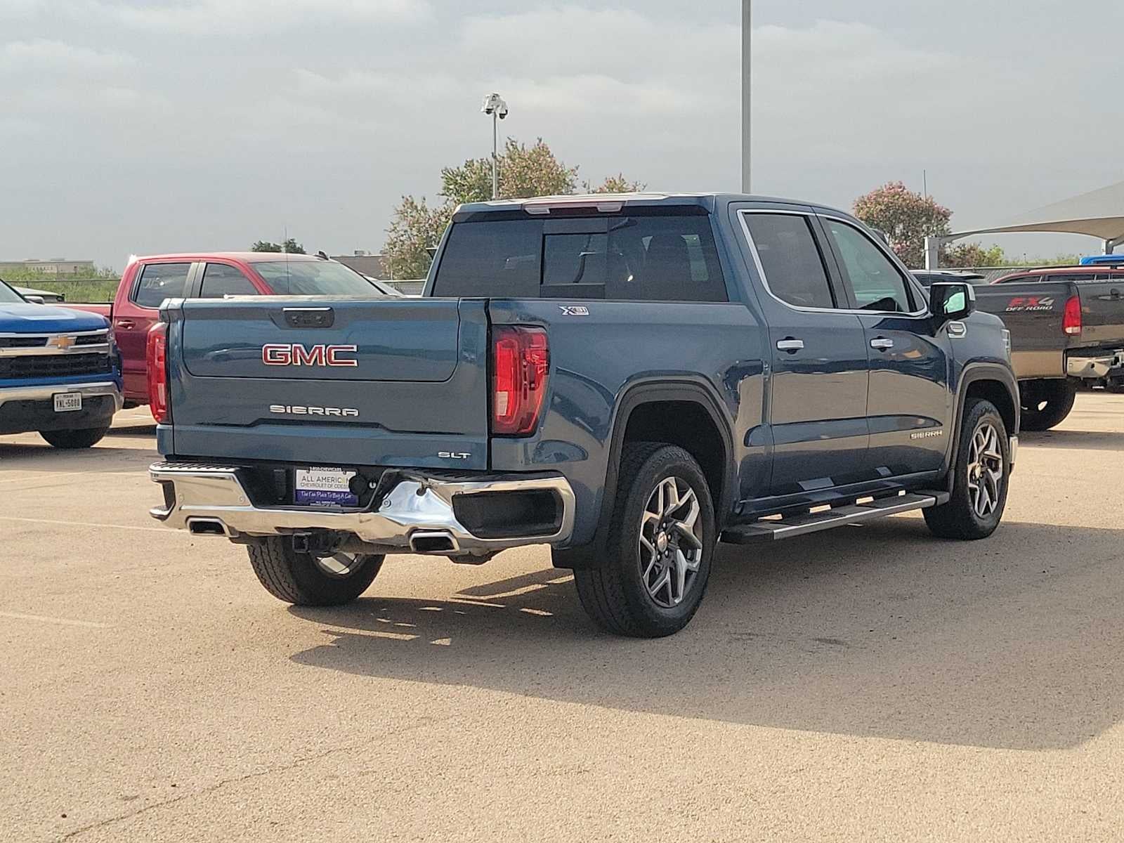 2024 GMC Sierra 1500 SLT