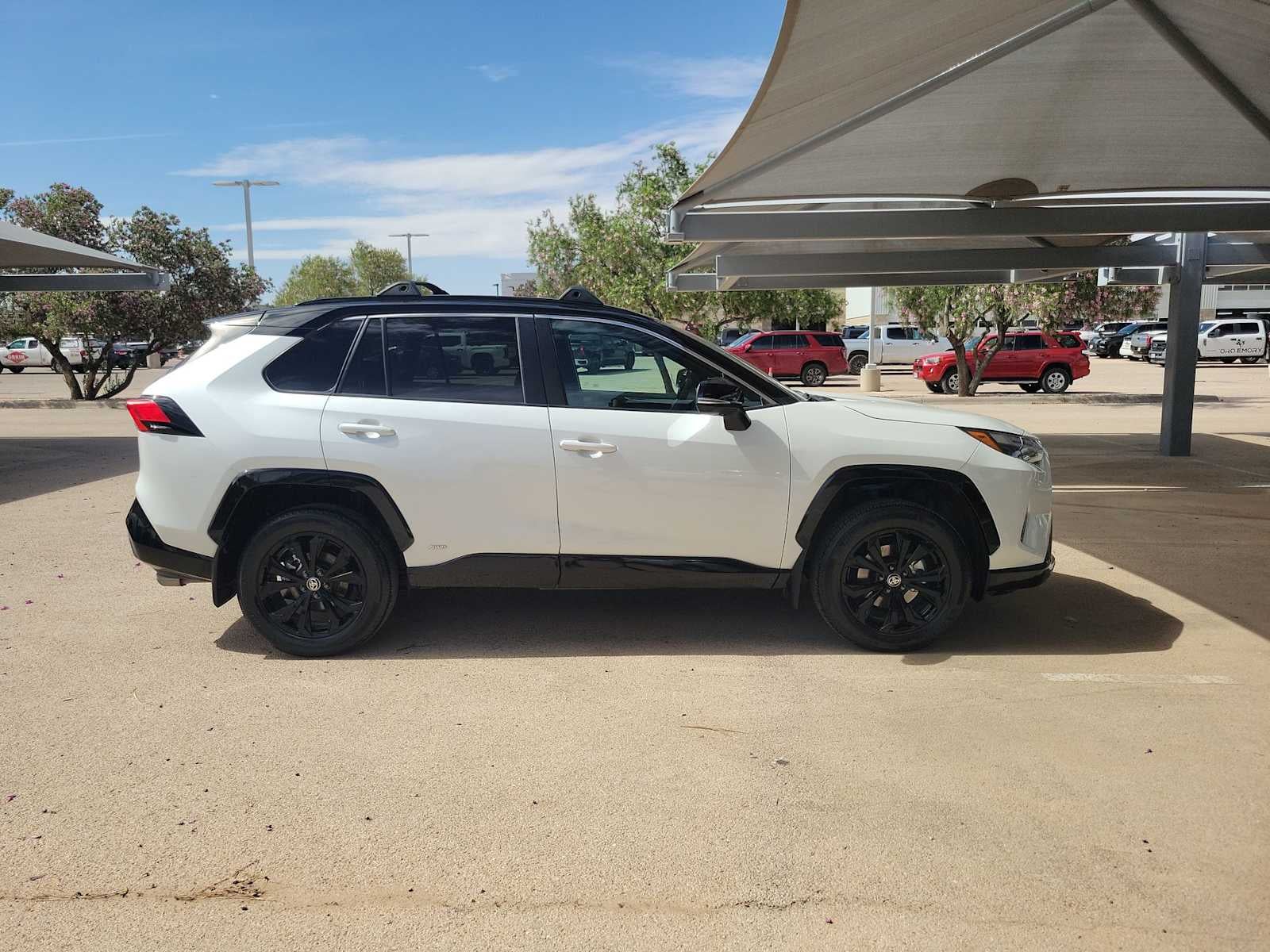 2024 Toyota RAV4 Hybrid XSE