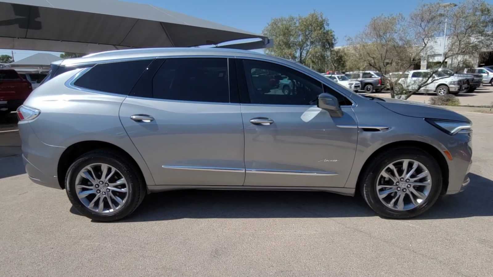 2024 Buick Enclave Avenir